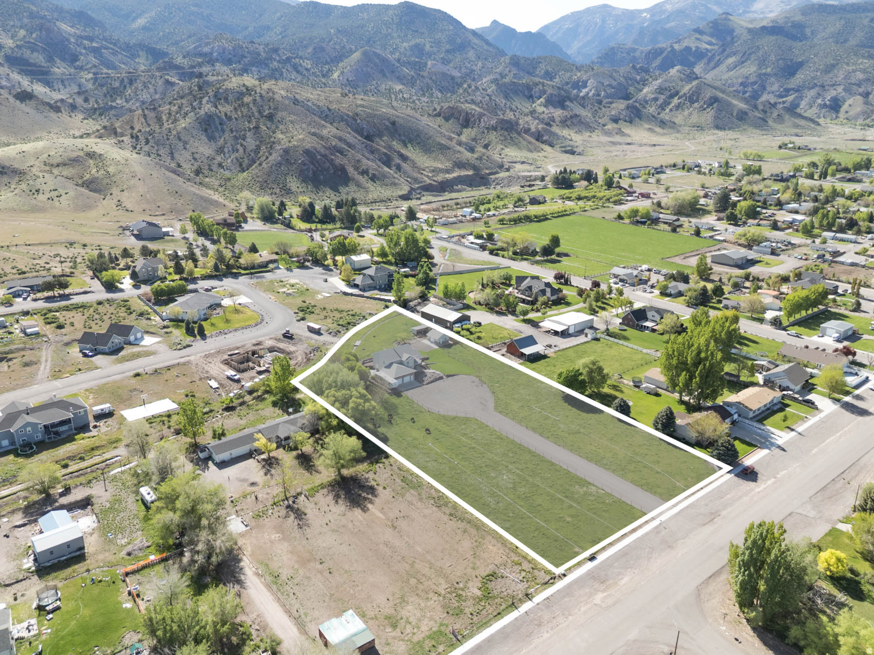 main property photo 98