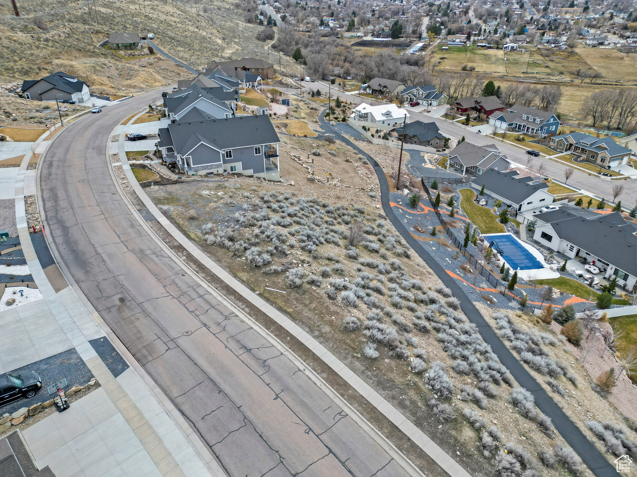 main property photo 14