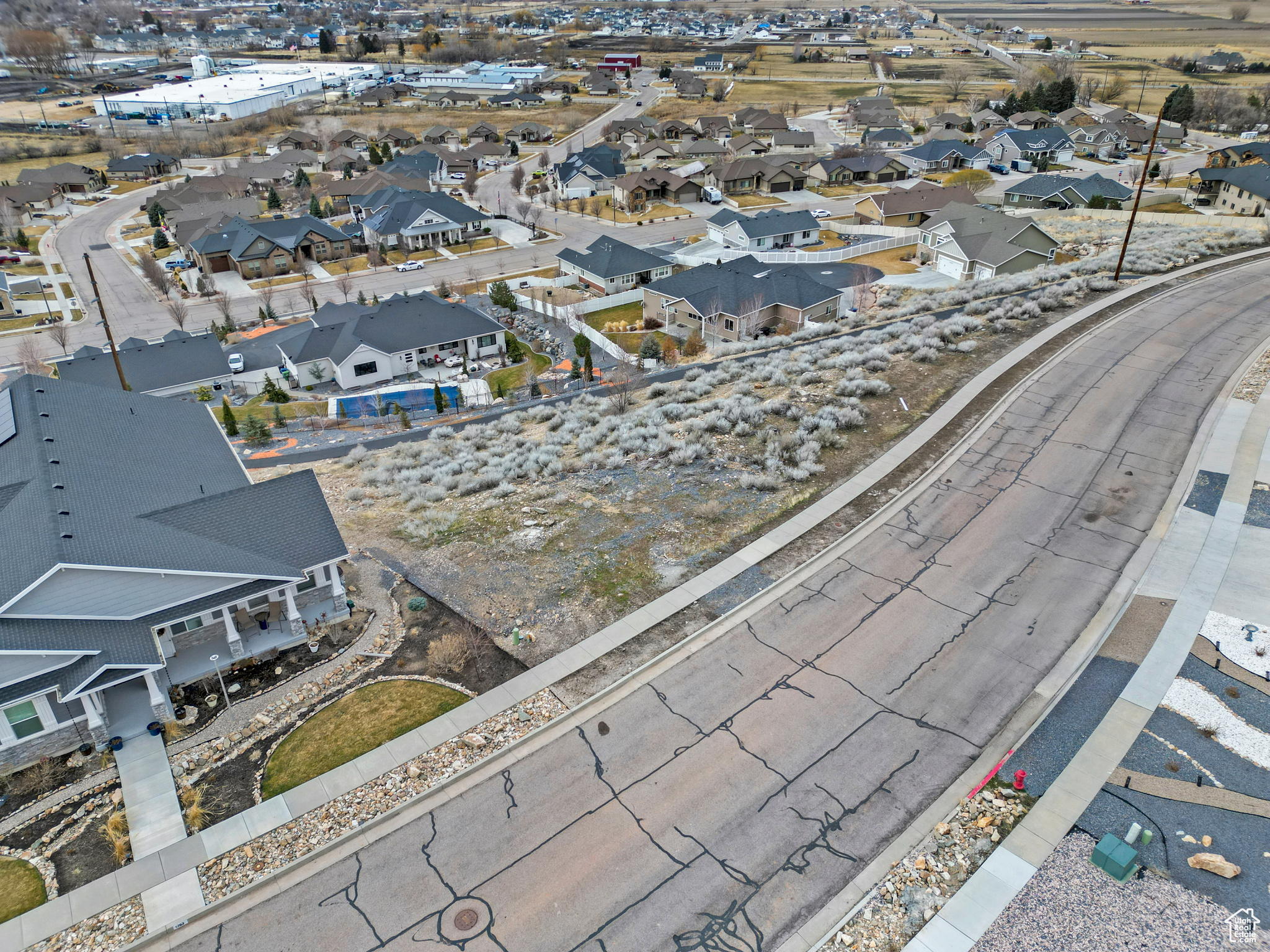 main property photo 15