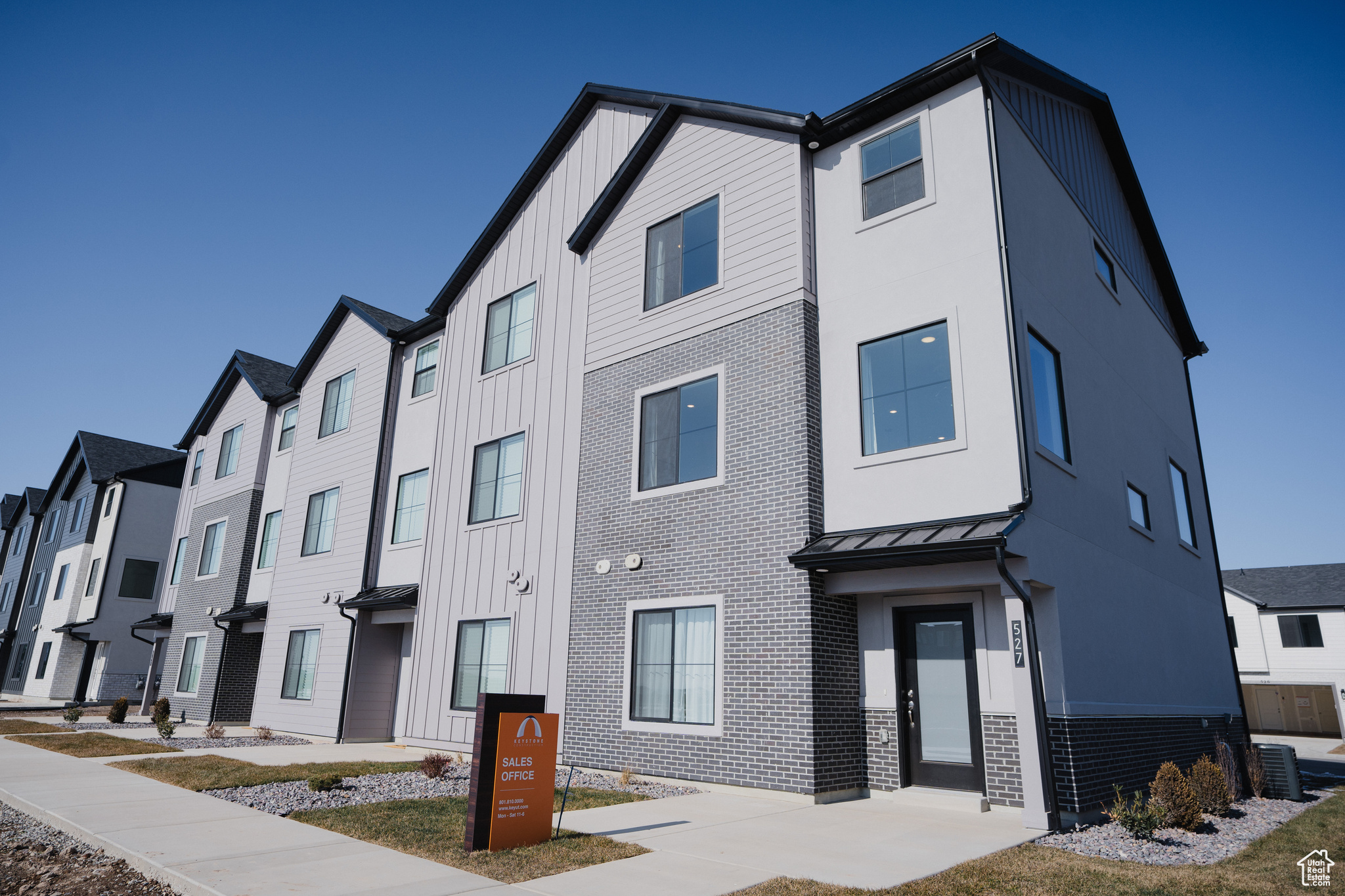 property viewer photo 24