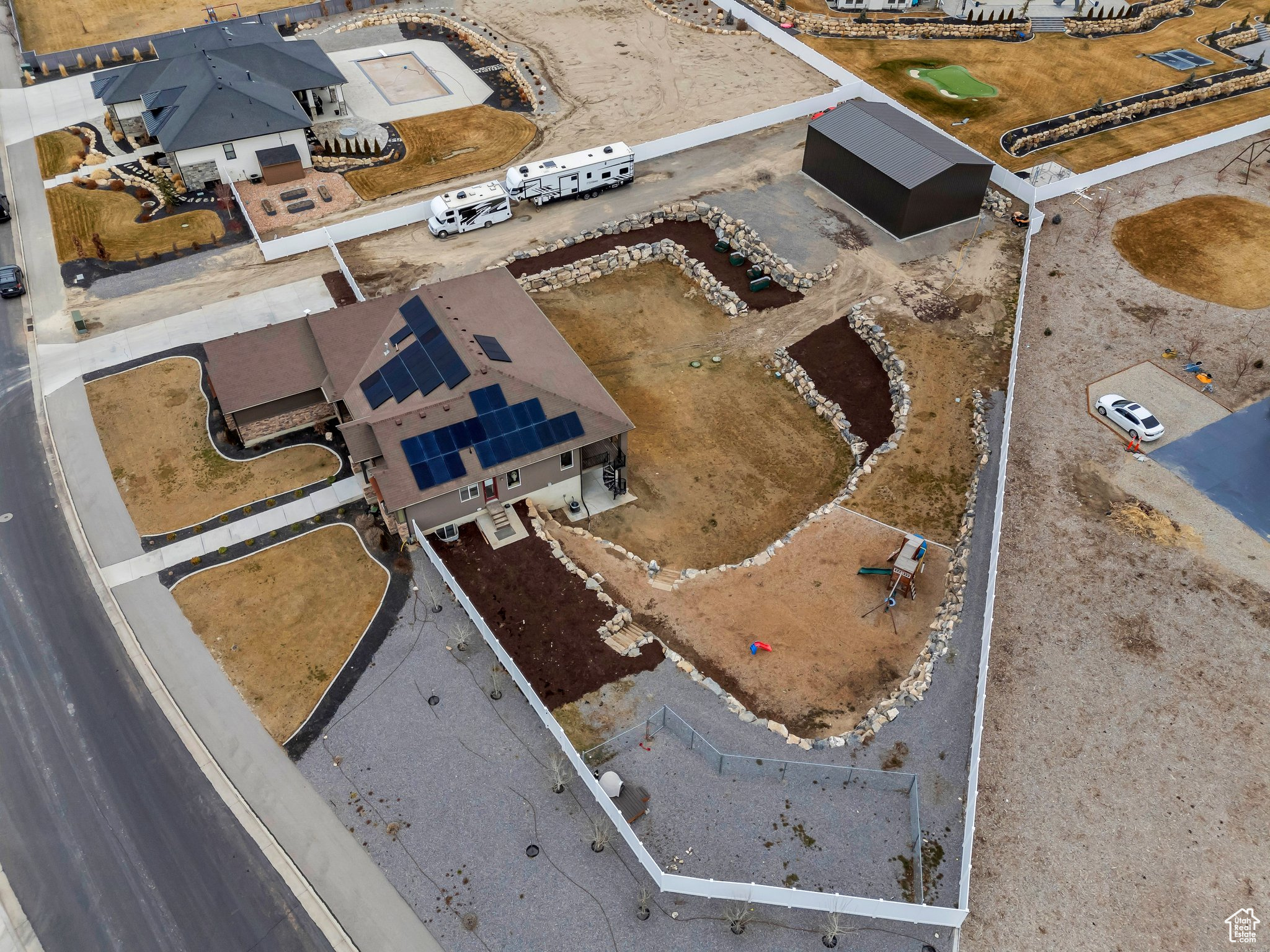 main property photo 46