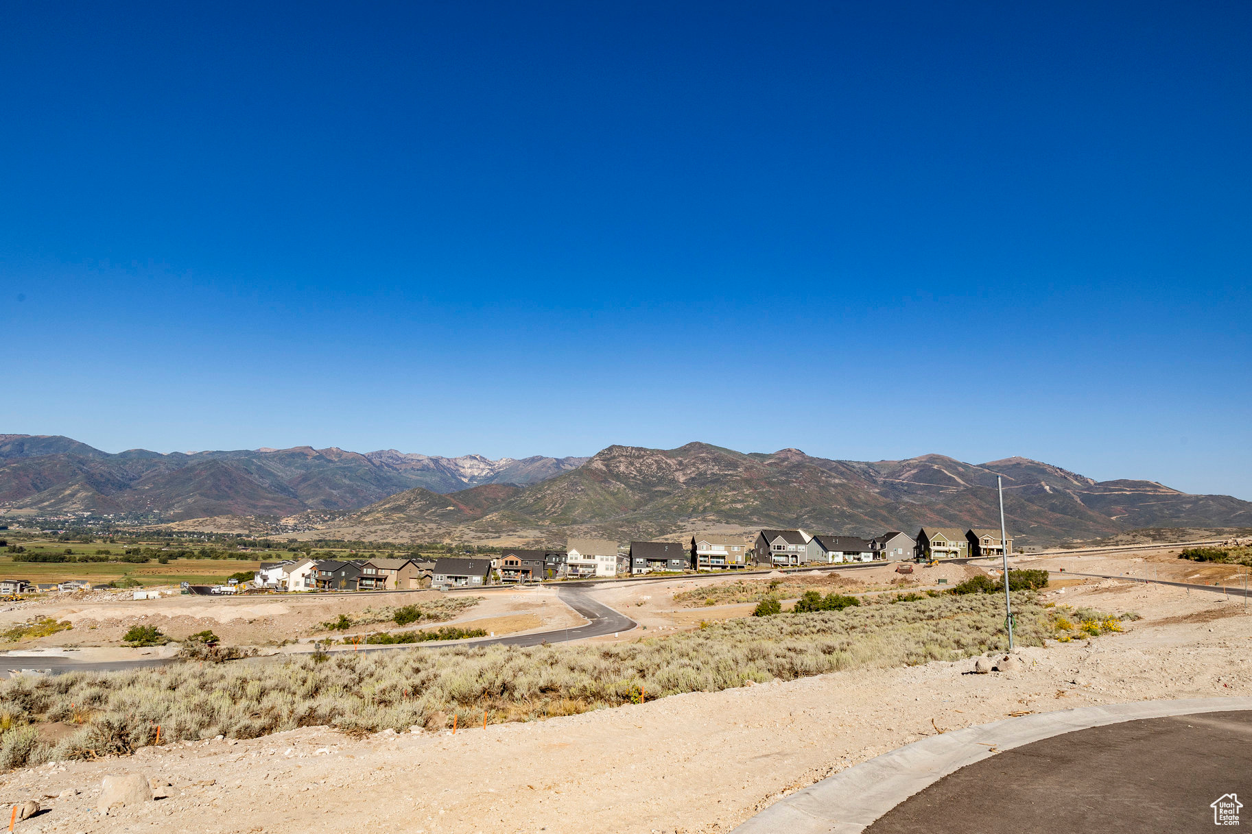main property photo 12
