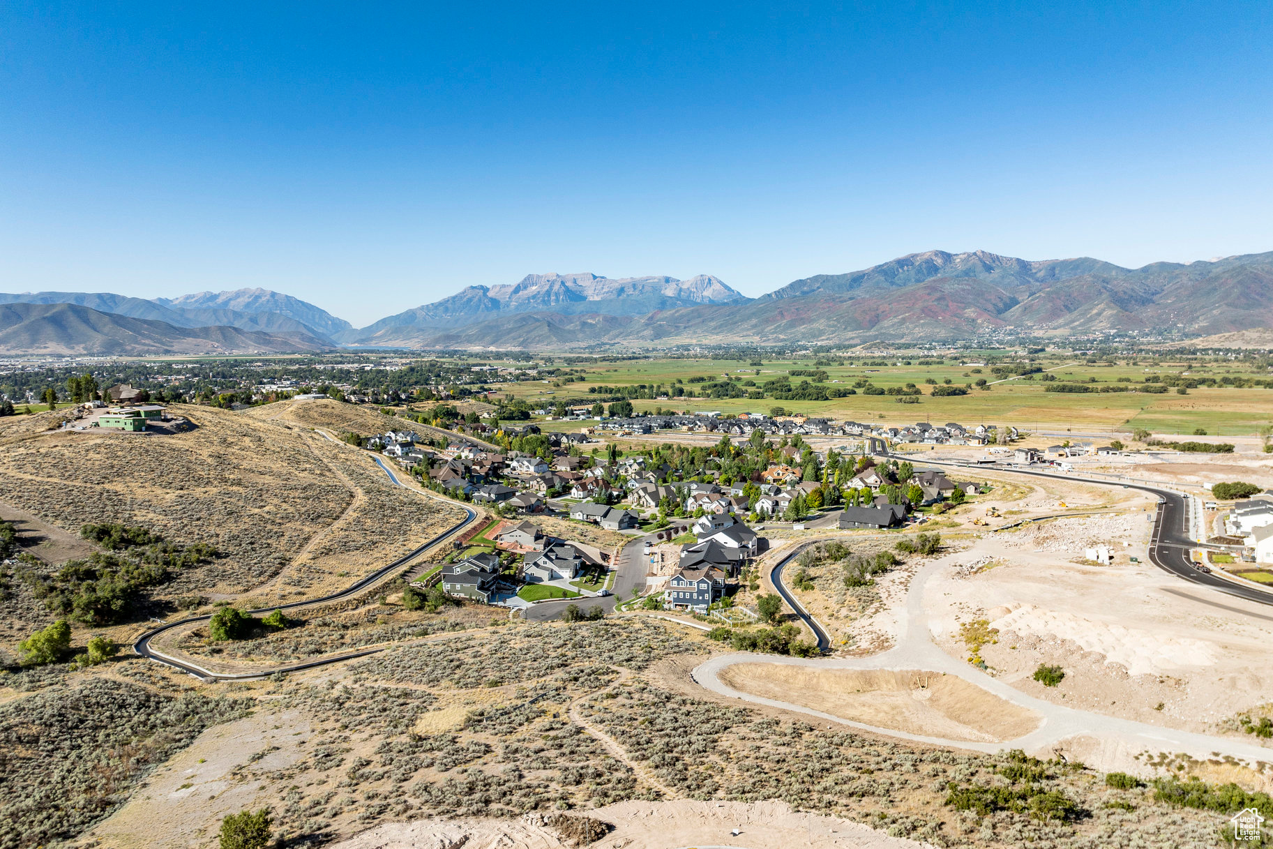 main property photo 13