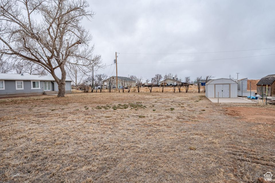main property photo 38