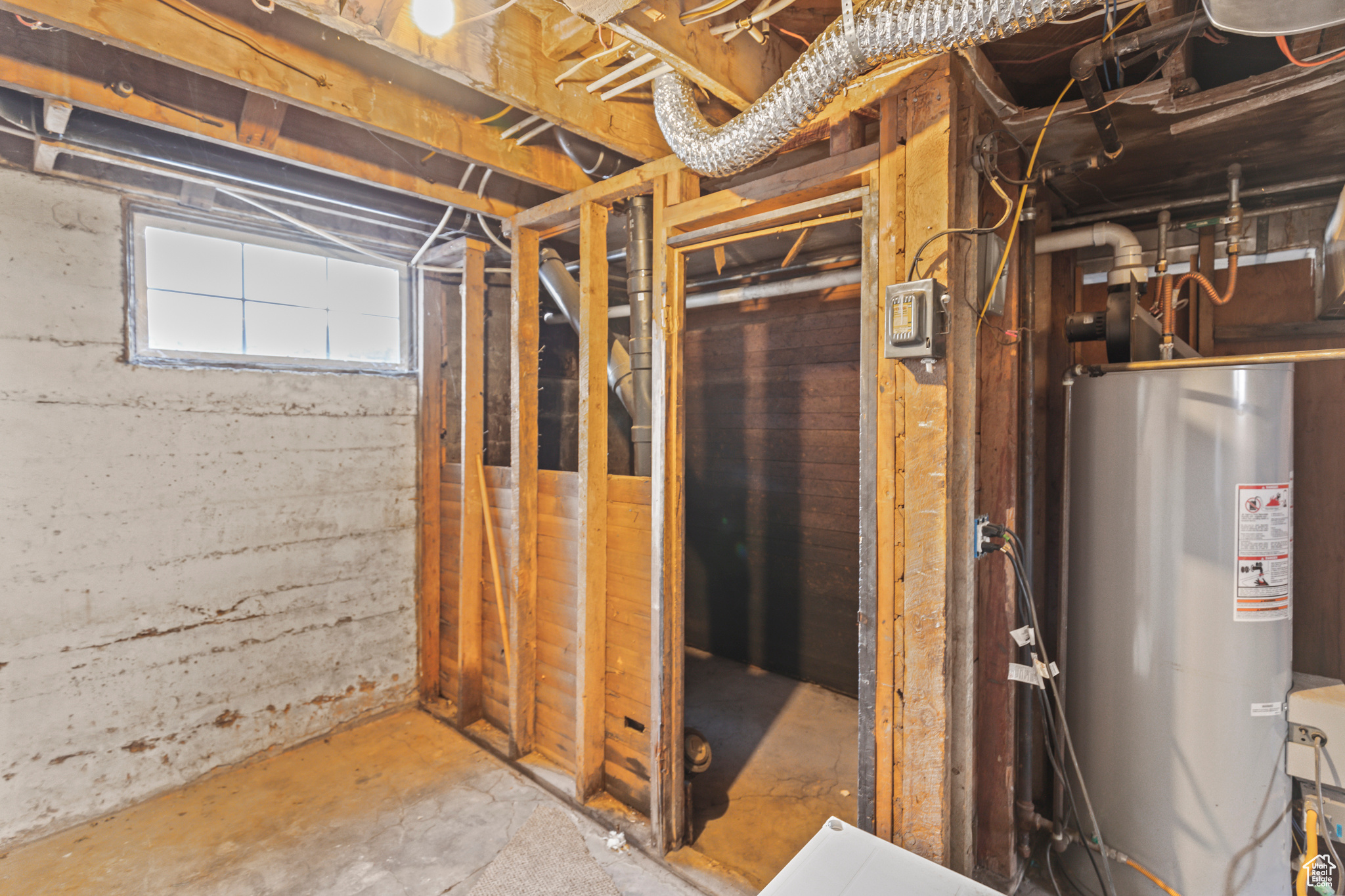 main property photo 35