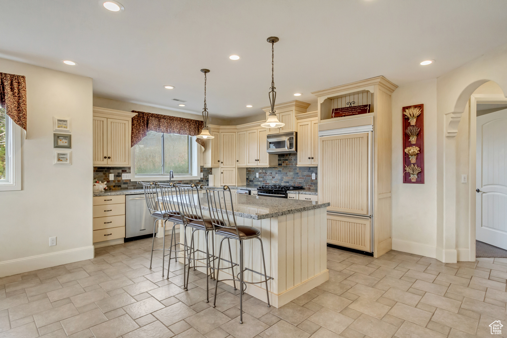 main property photo 54