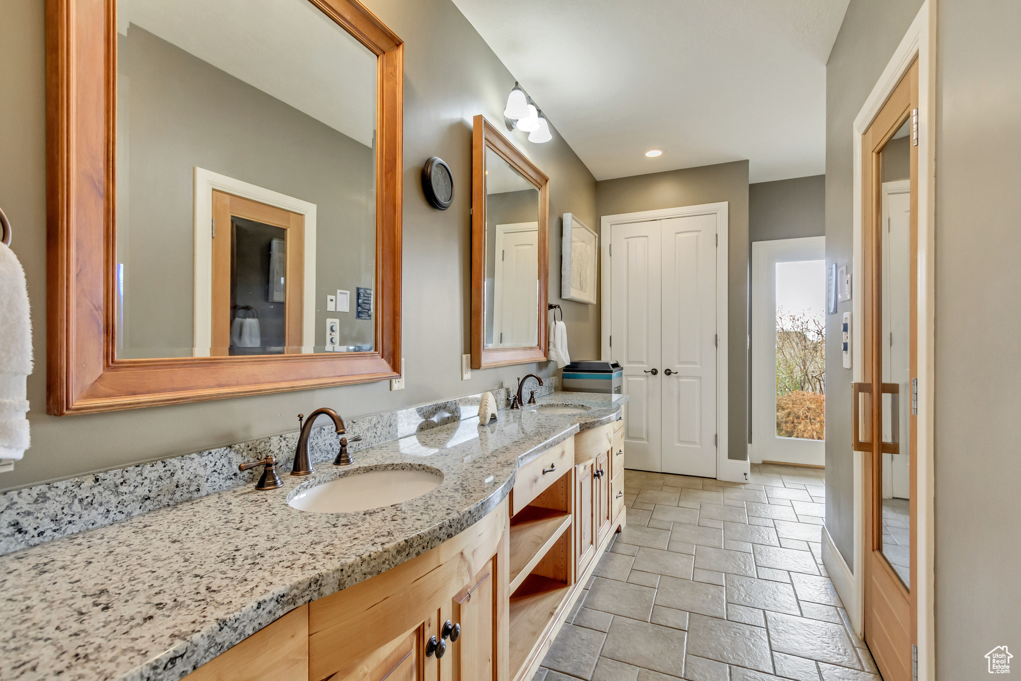 main property photo 69