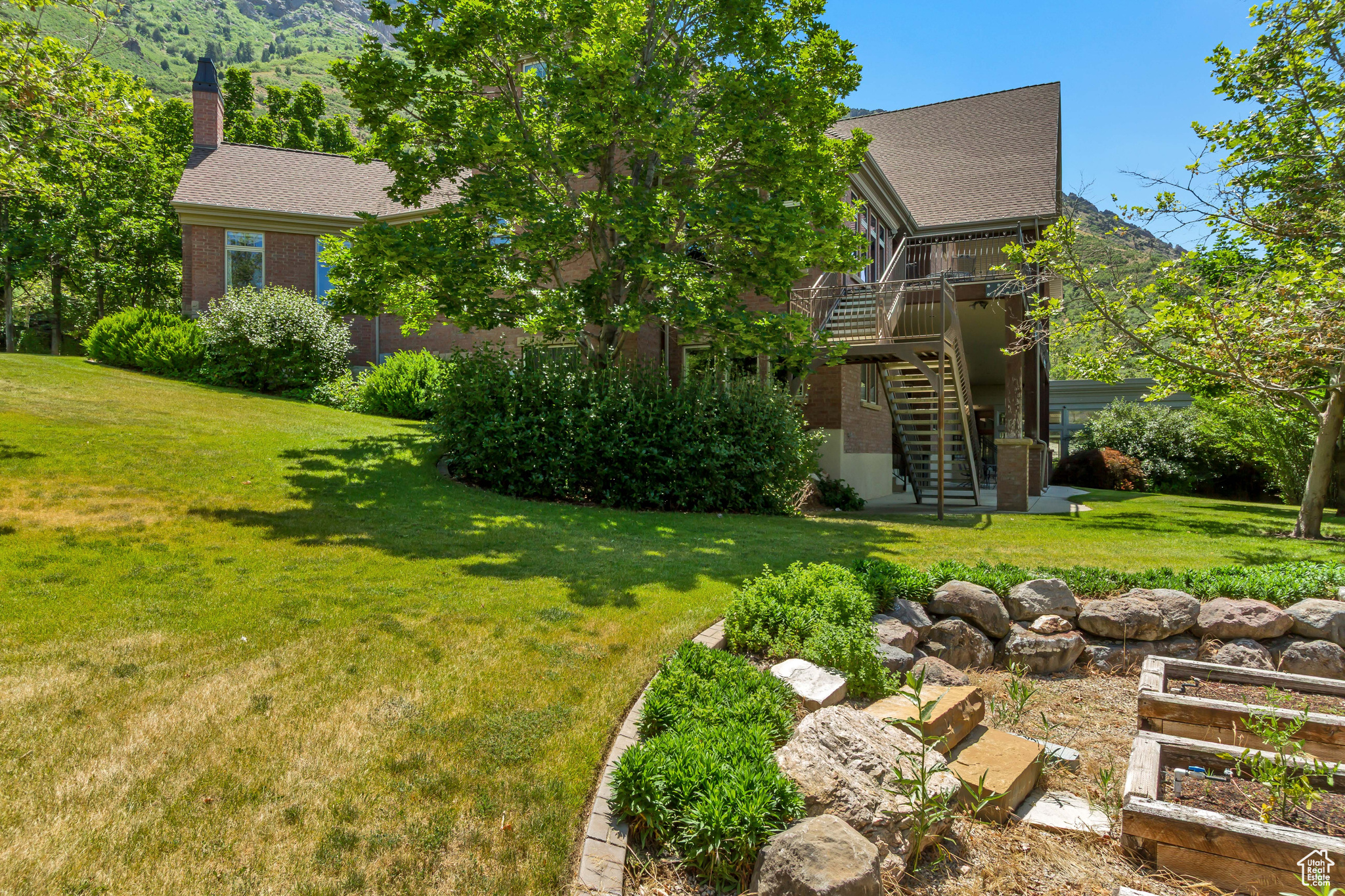 main property photo 81