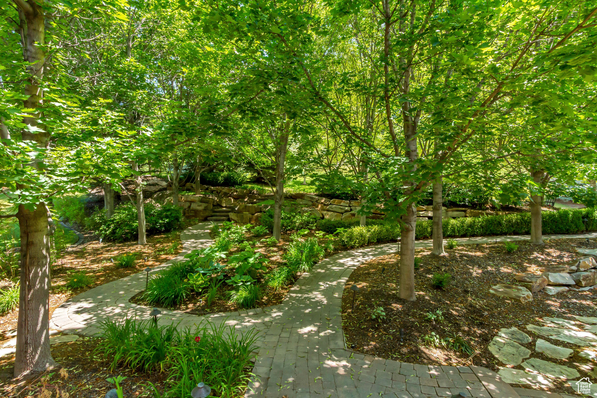 main property photo 89