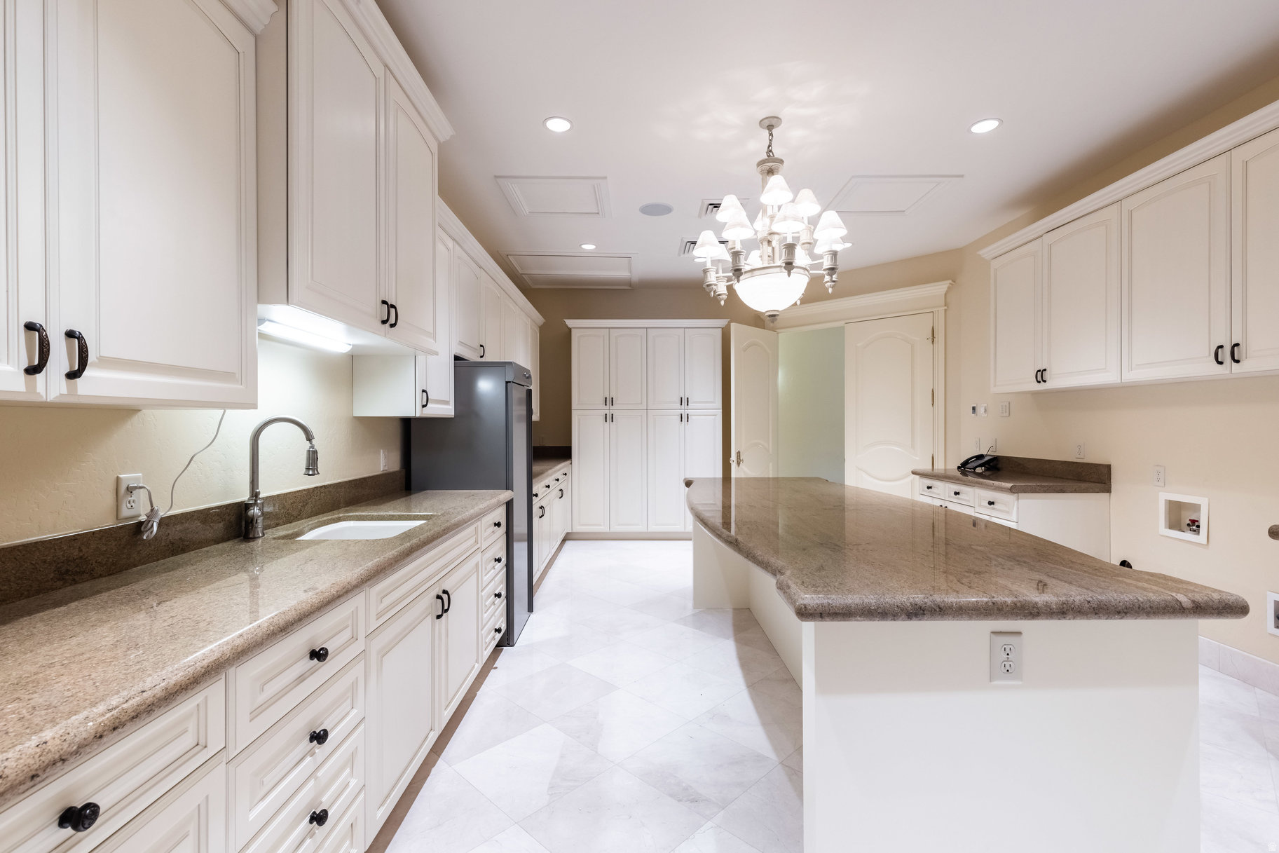 main property photo 73
