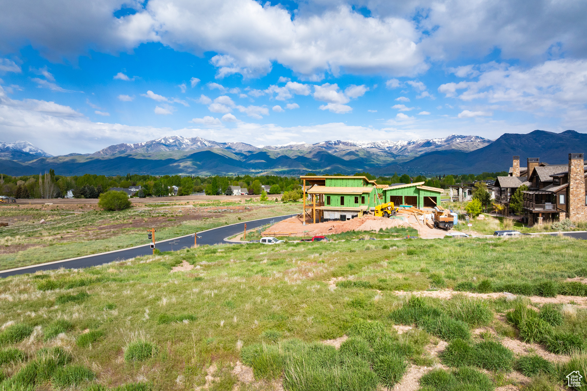 main property photo 7