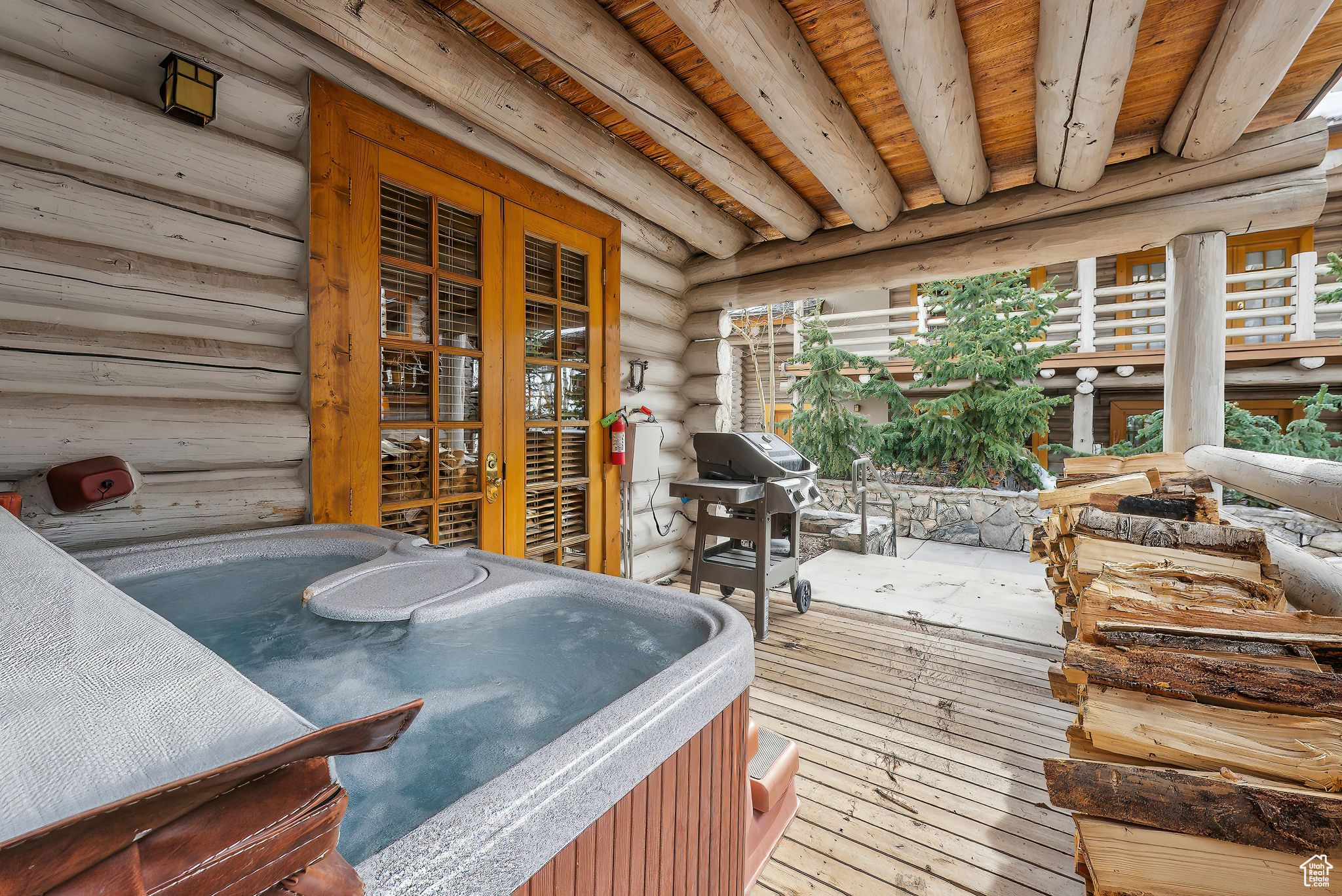 main property photo 21