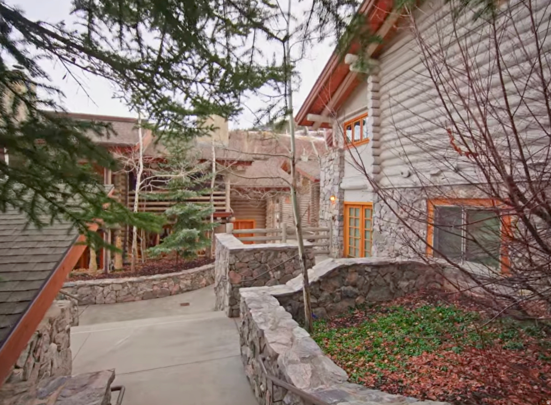 main property photo 22