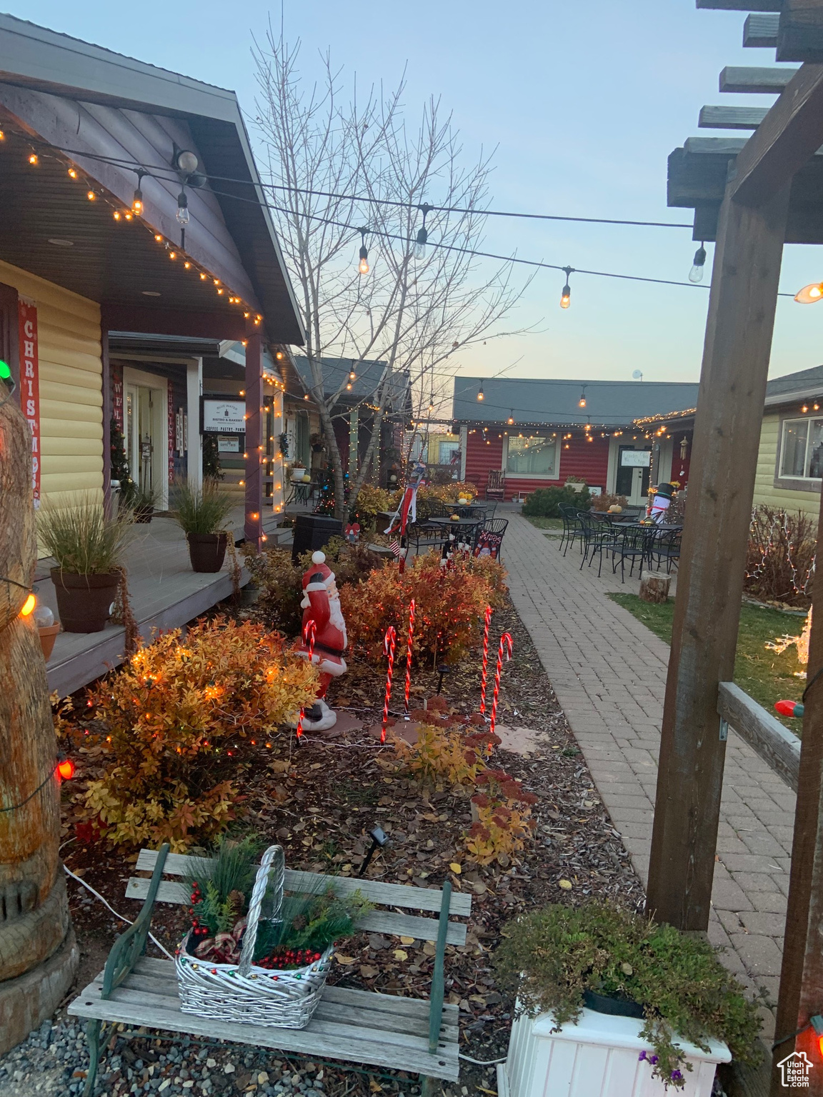 main property photo 16