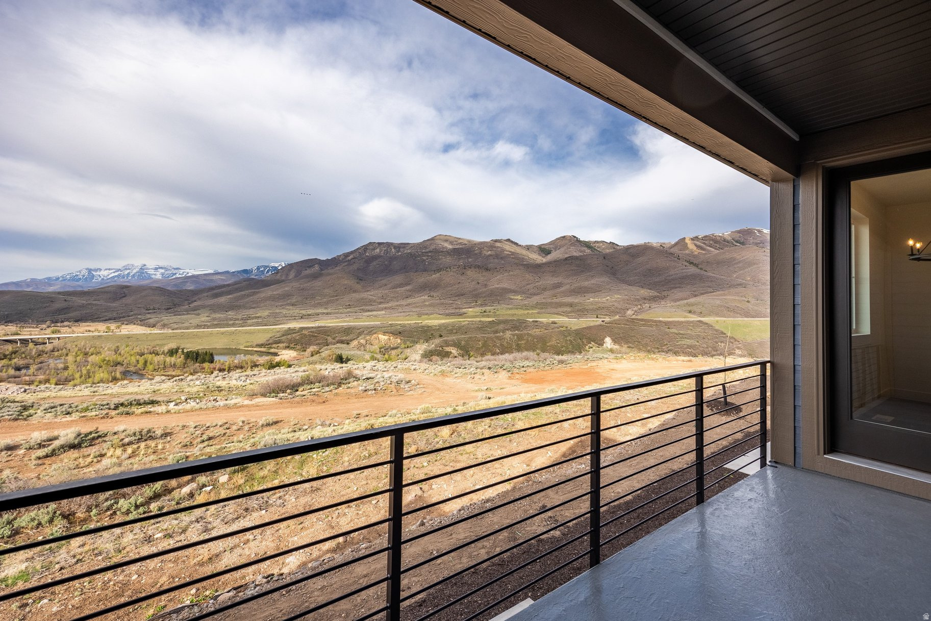 main property photo 16