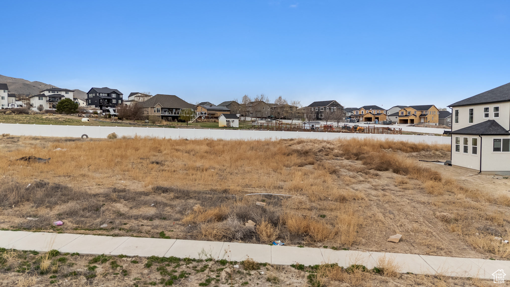 property viewer photo 17