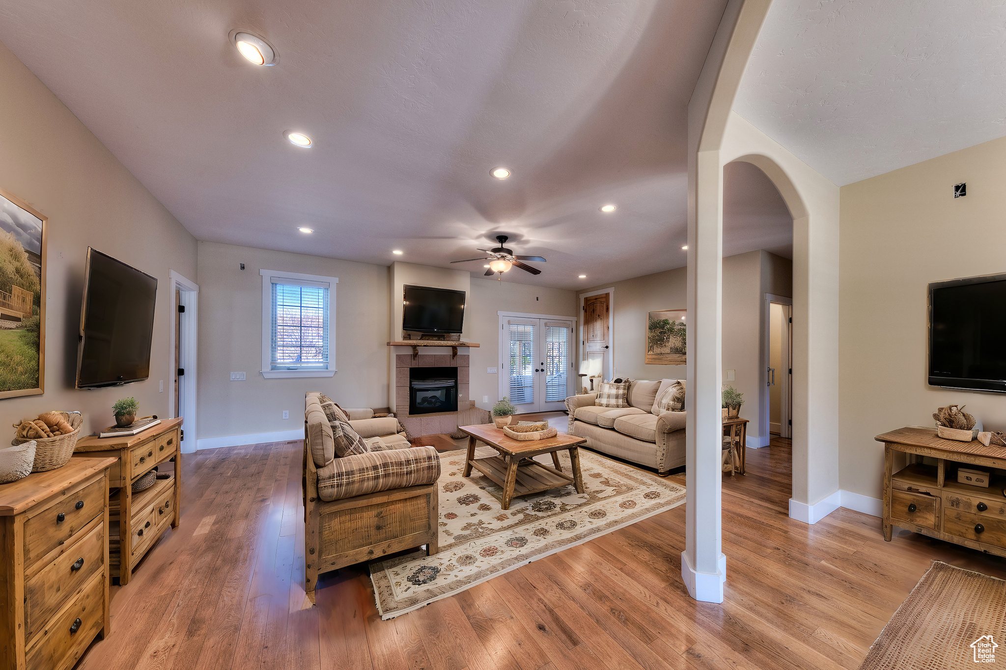 main property photo 46