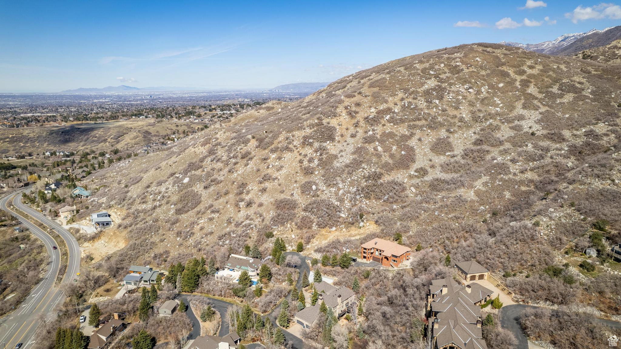 main property photo 12