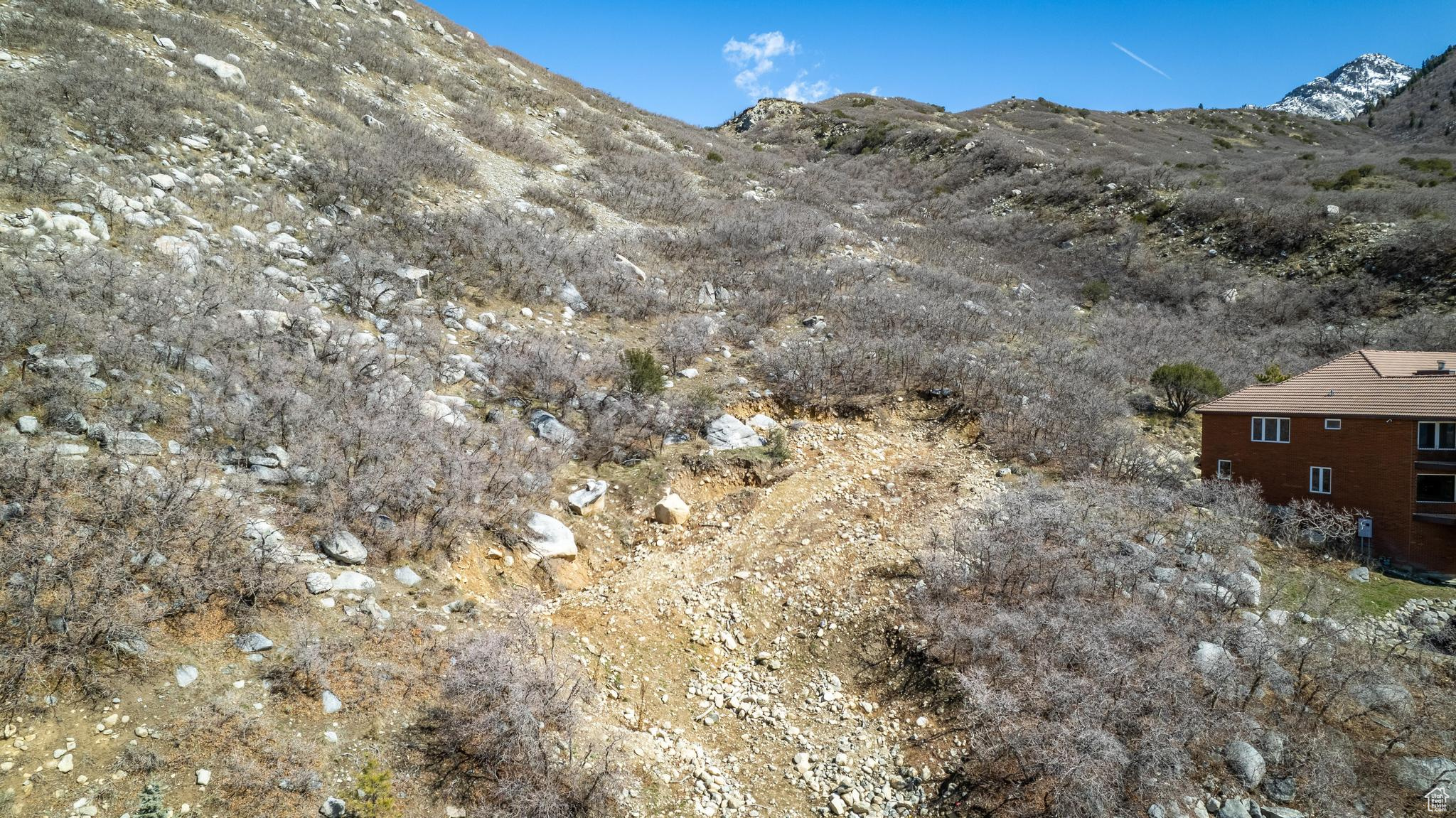 main property photo 16