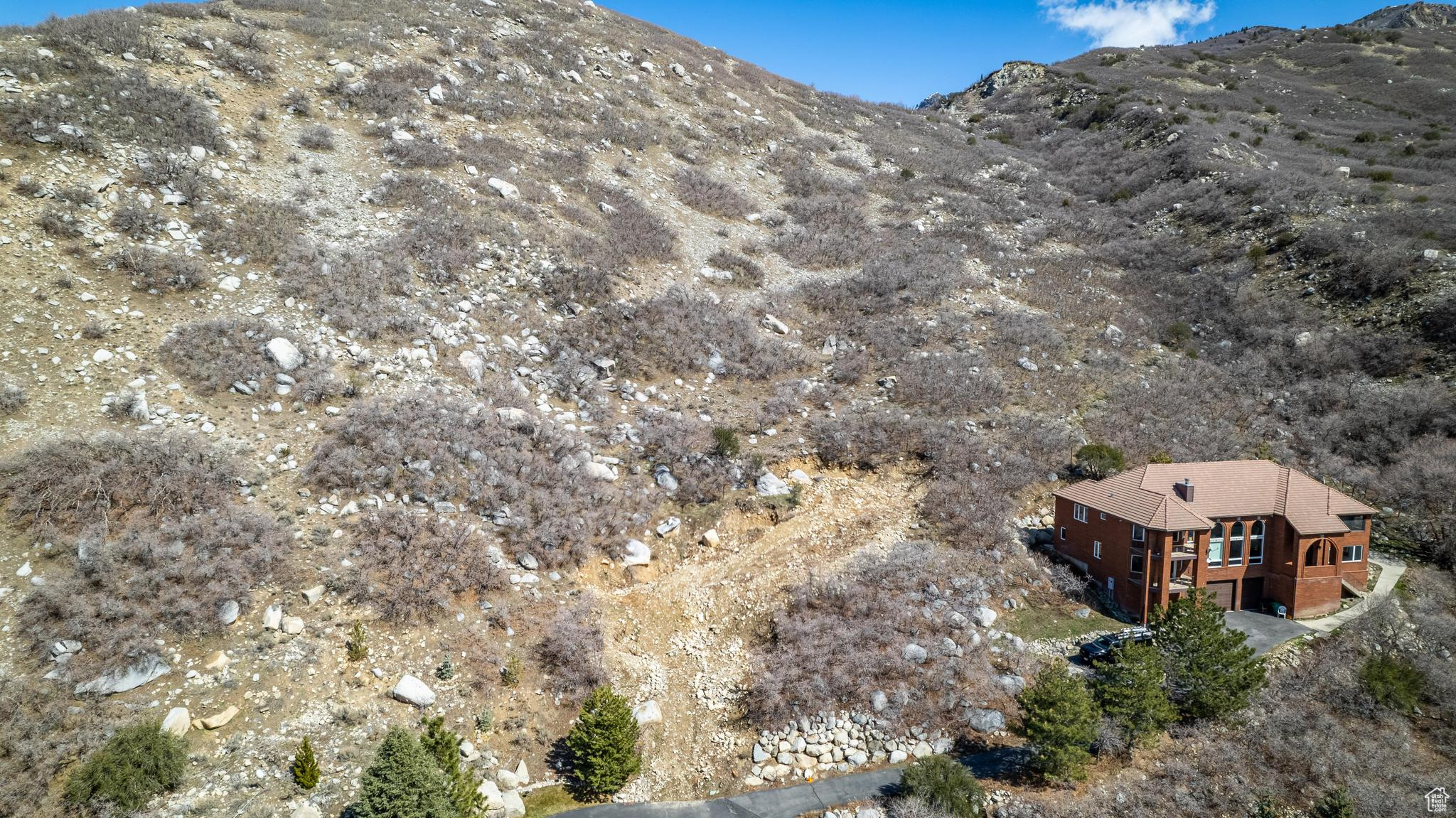 main property photo 17