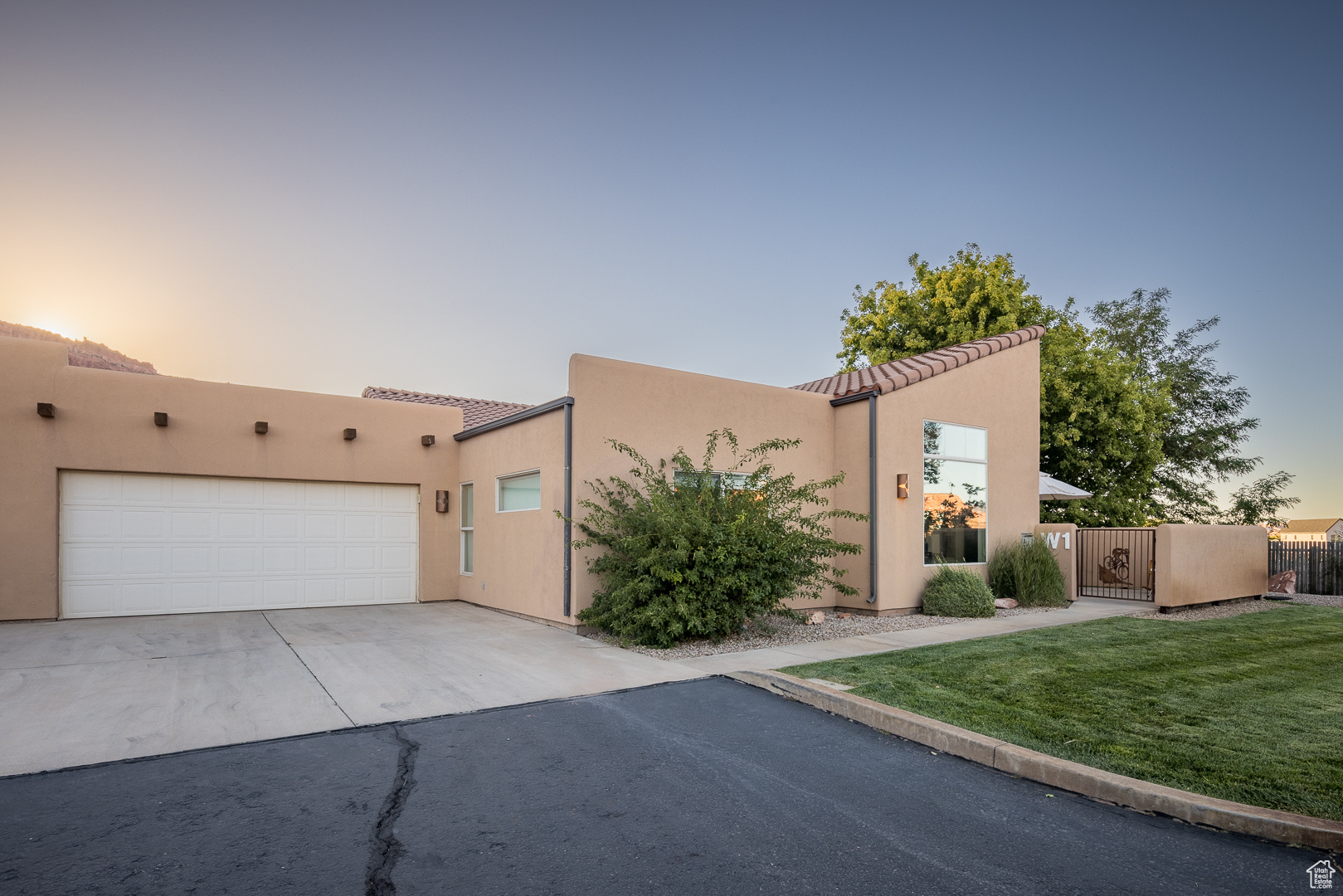 main property photo 43