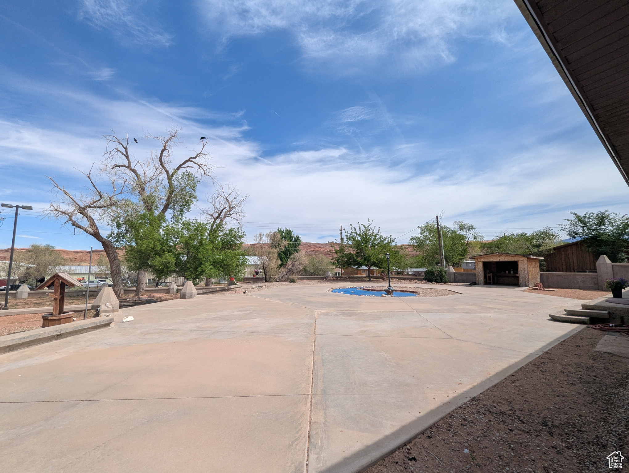 main property photo 23