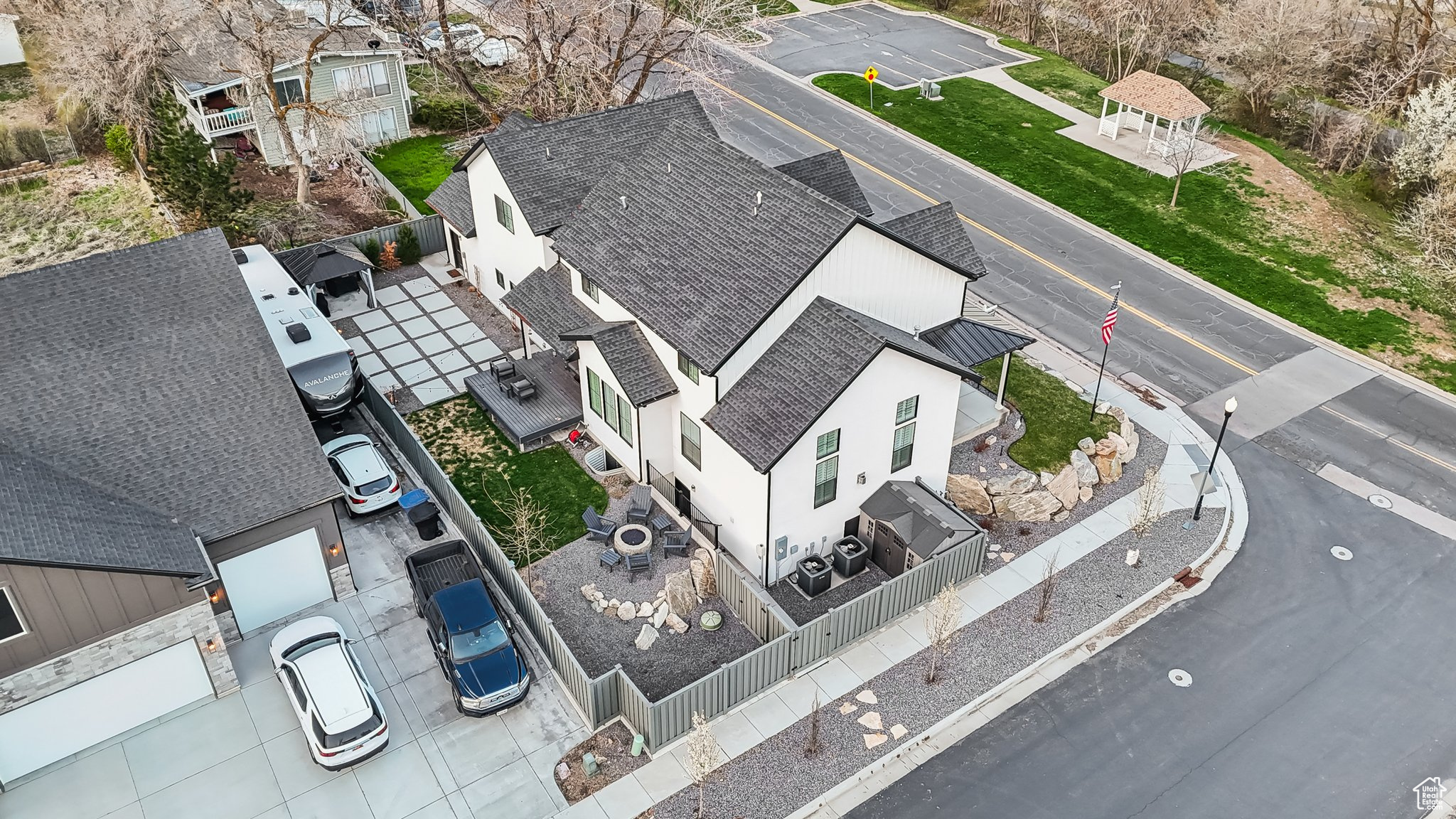 main property photo 66
