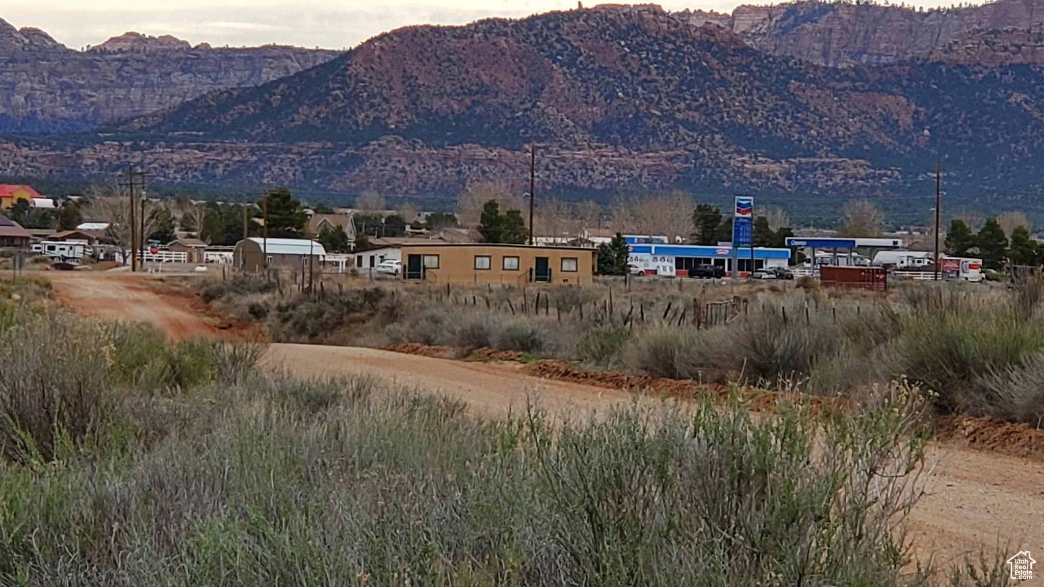 main property photo 9
