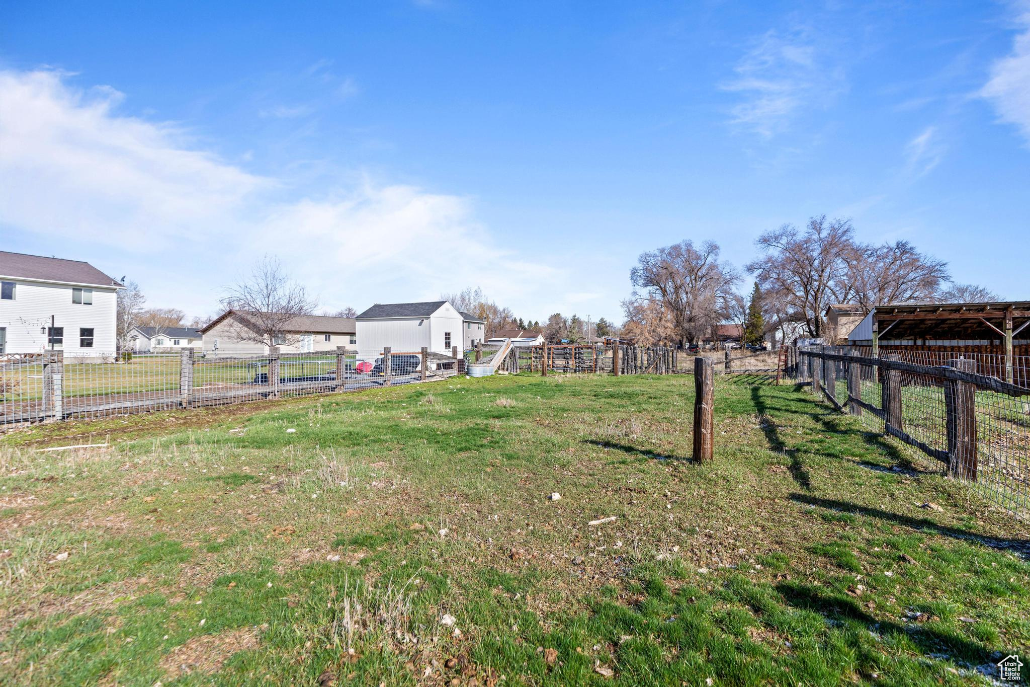 main property photo 6