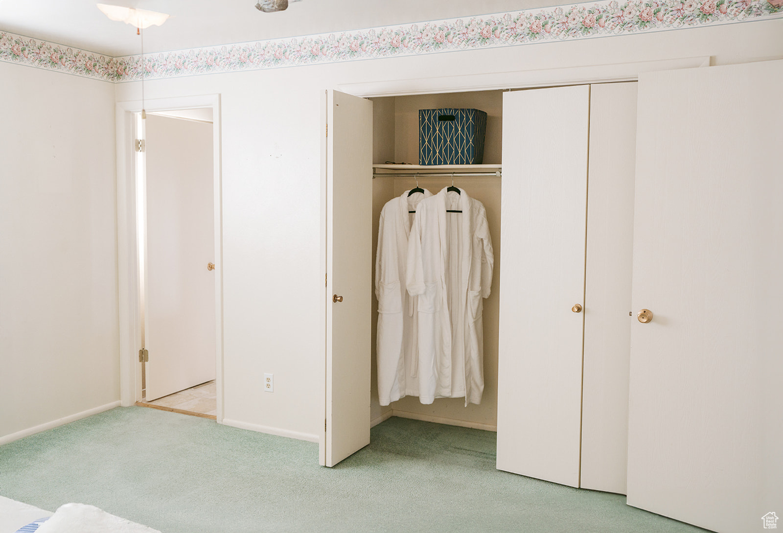 property viewer photo 24