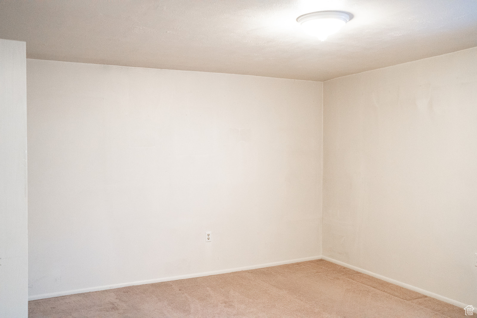 property viewer photo 49