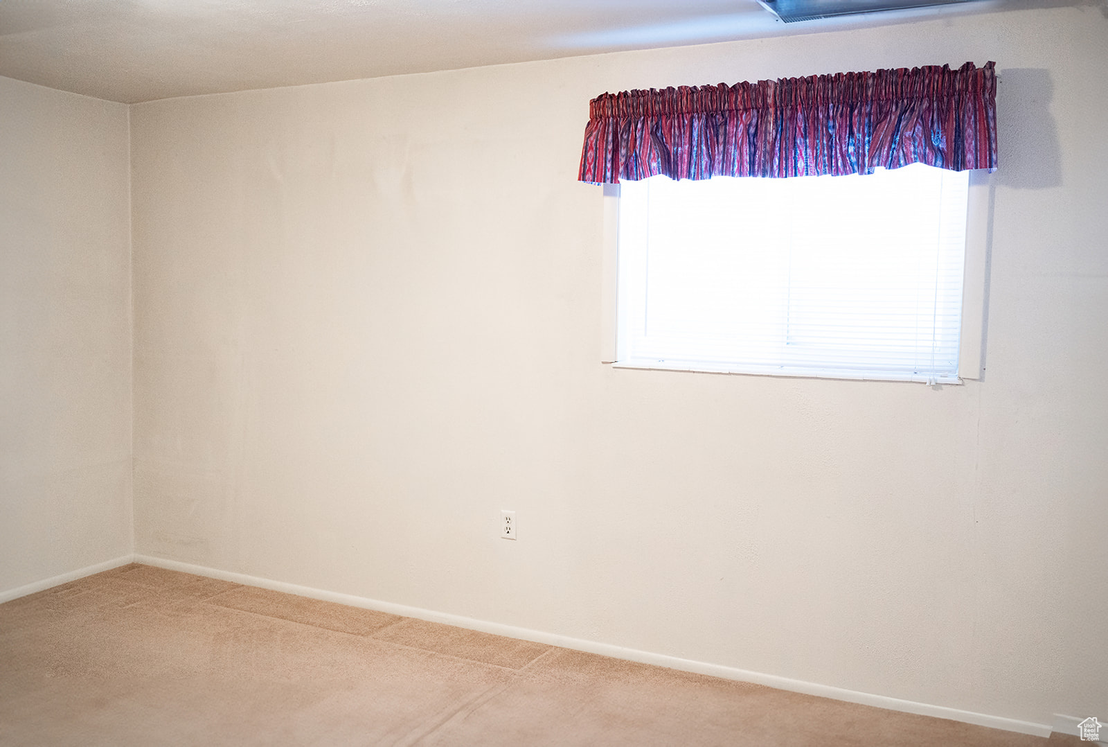 property viewer photo 50