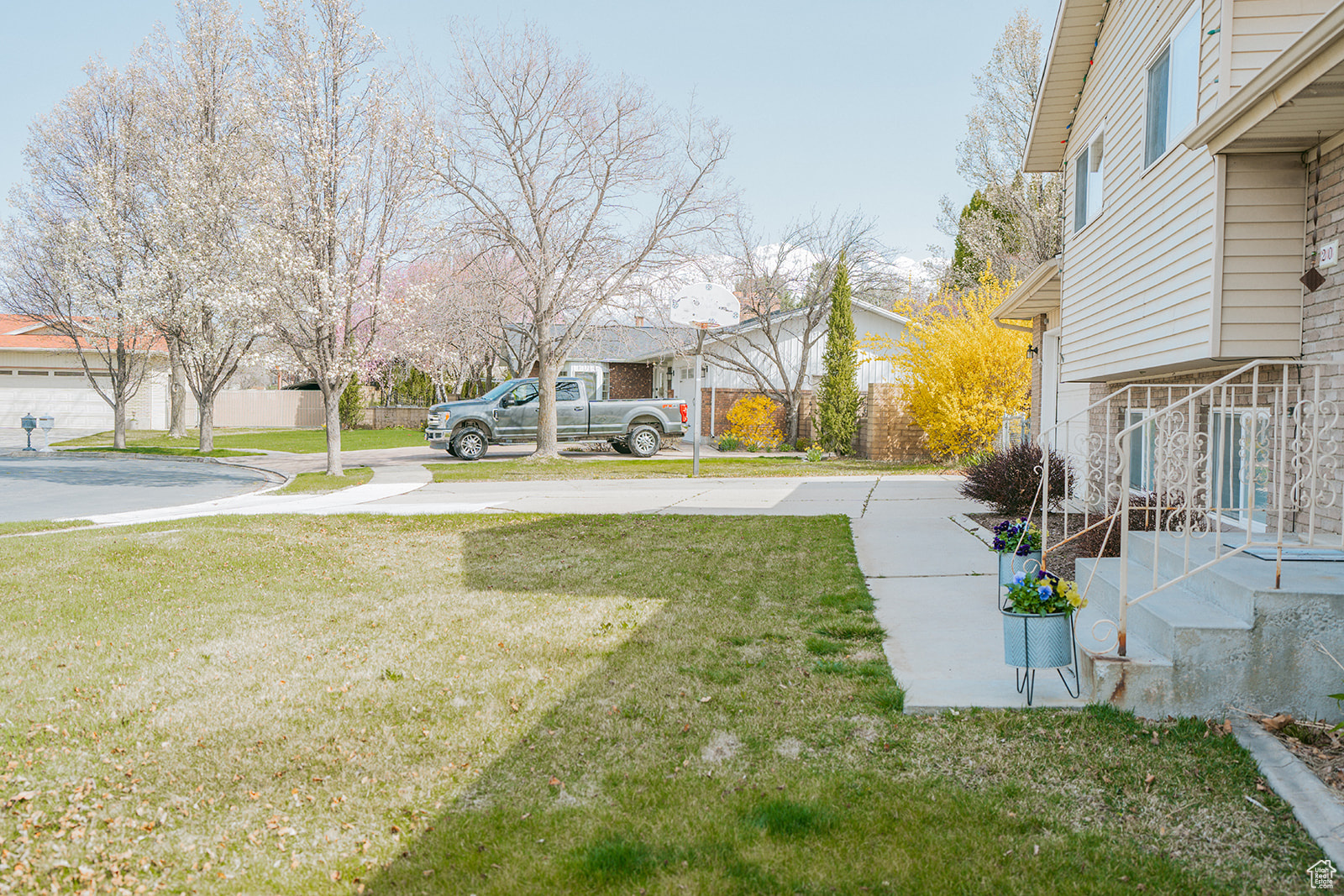 property viewer photo 64
