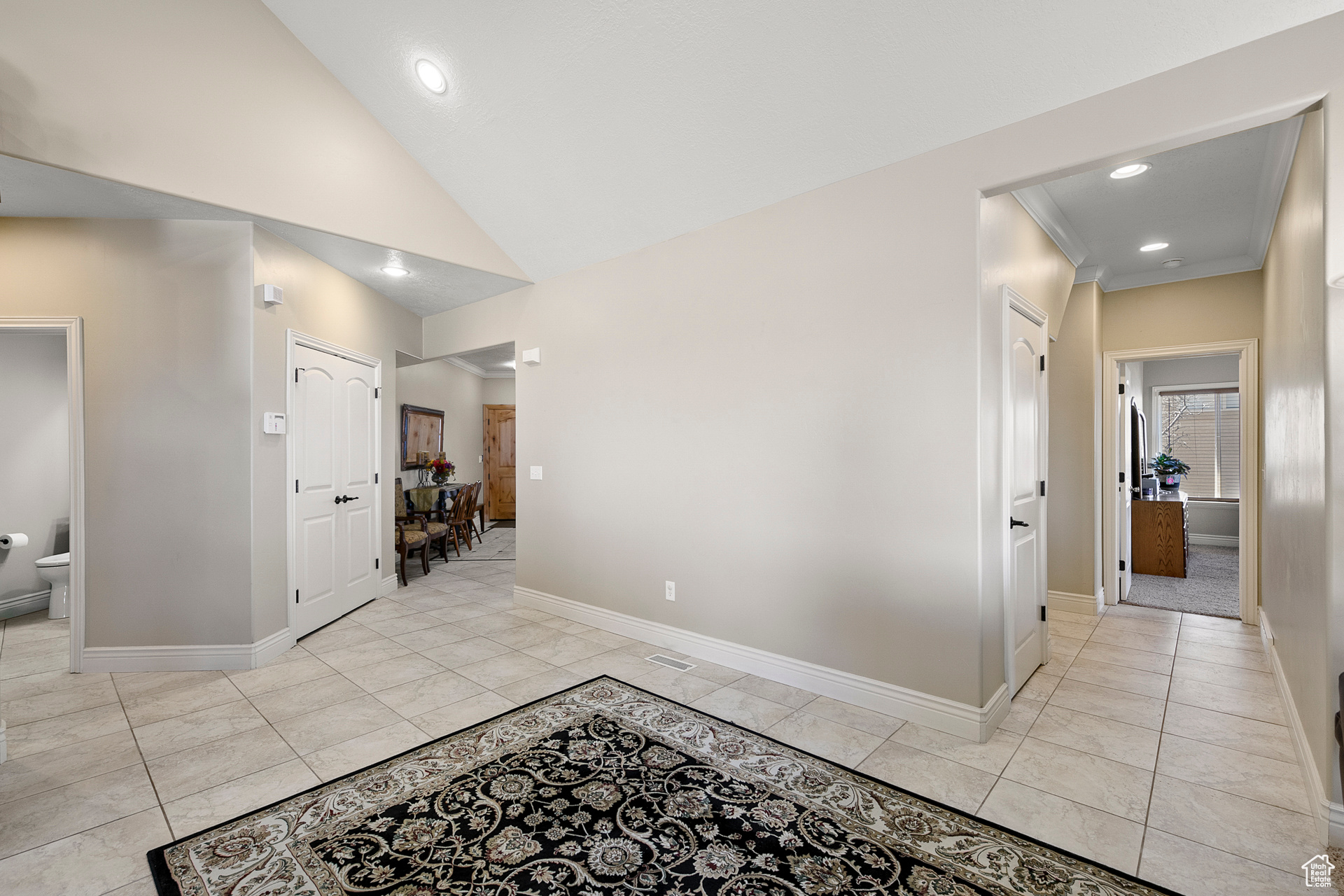 property viewer photo 8
