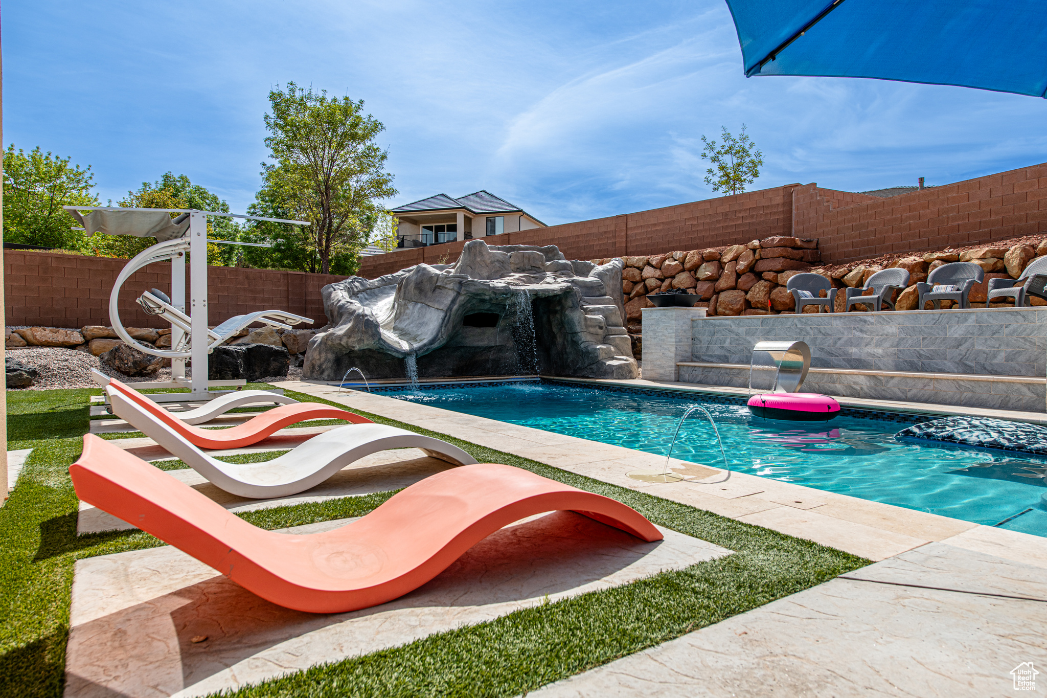 main property photo 46