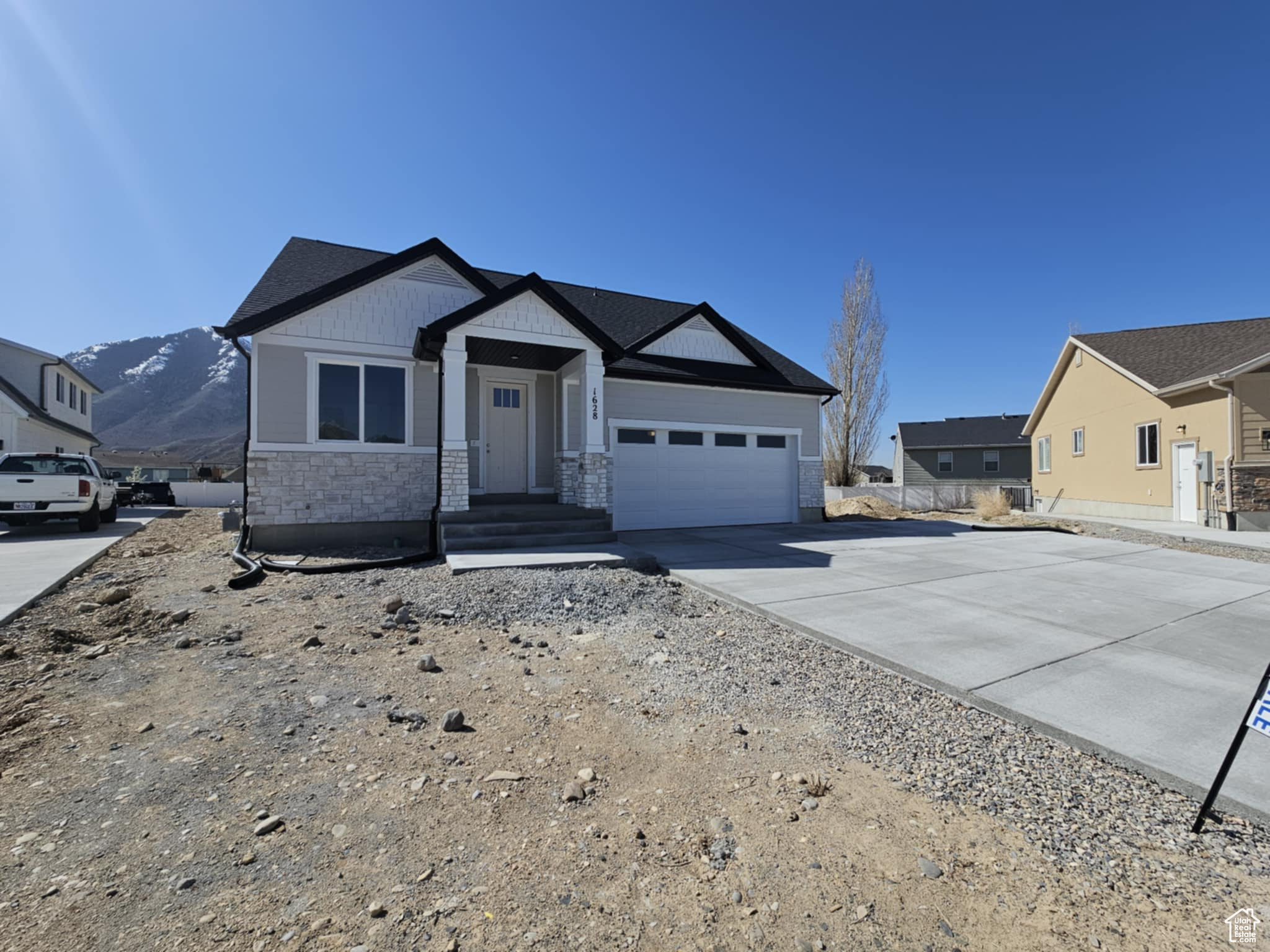 property viewer photo 1