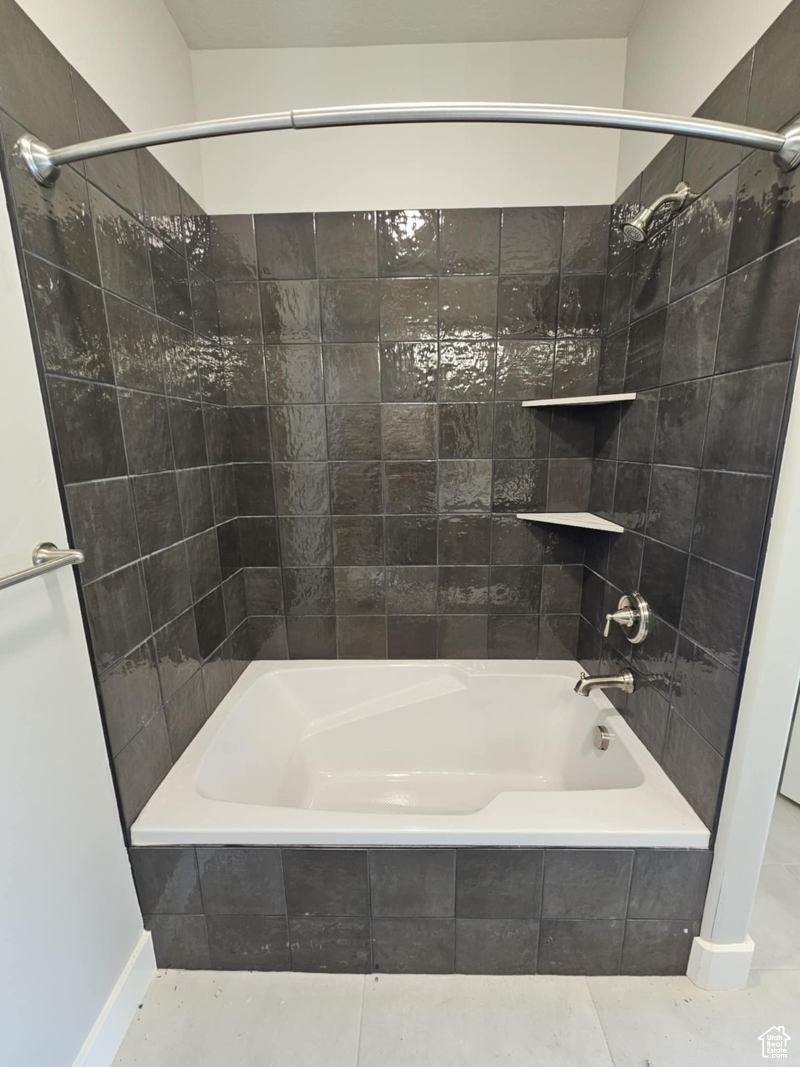 property viewer photo 10