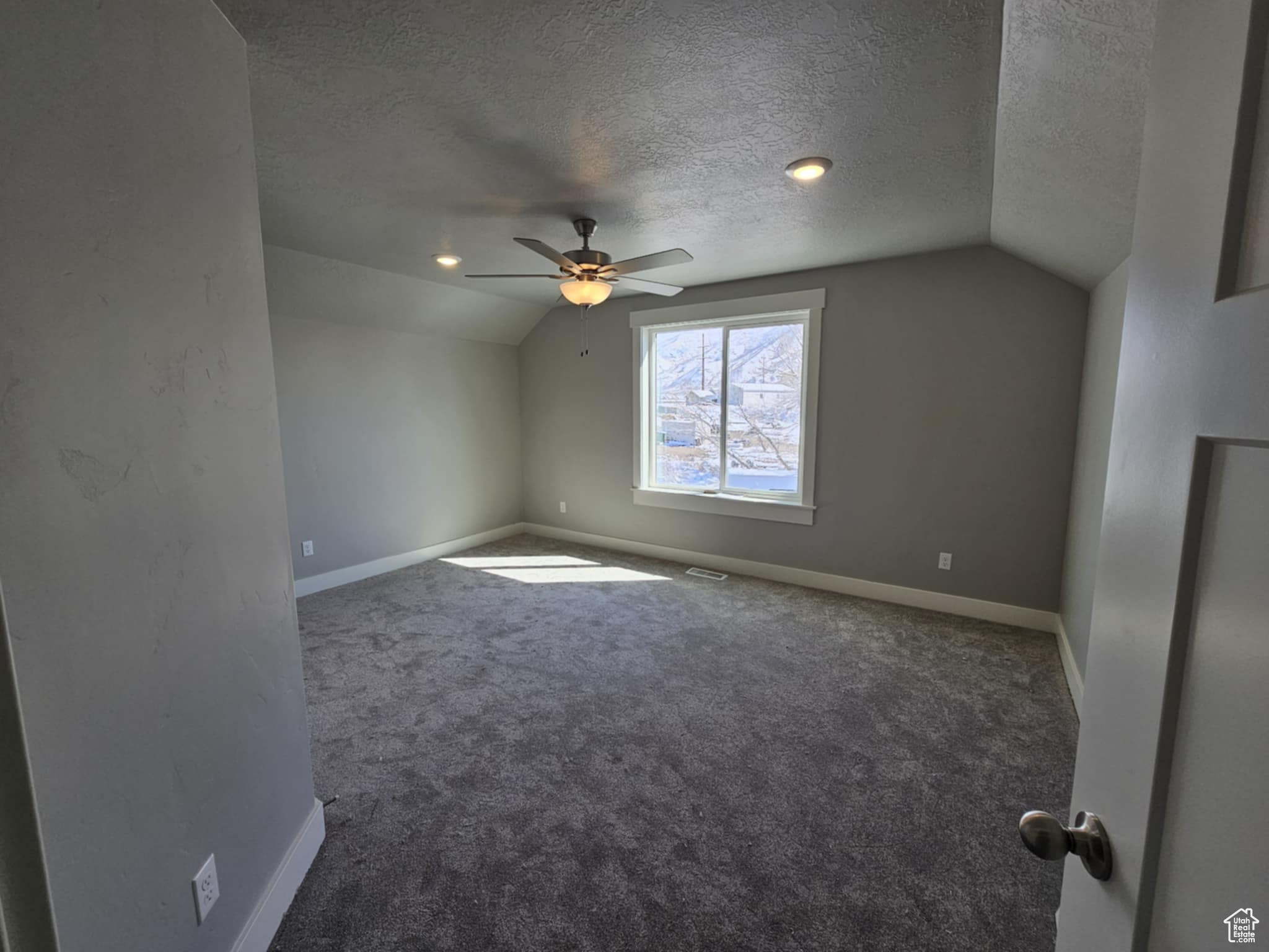 property viewer photo 15
