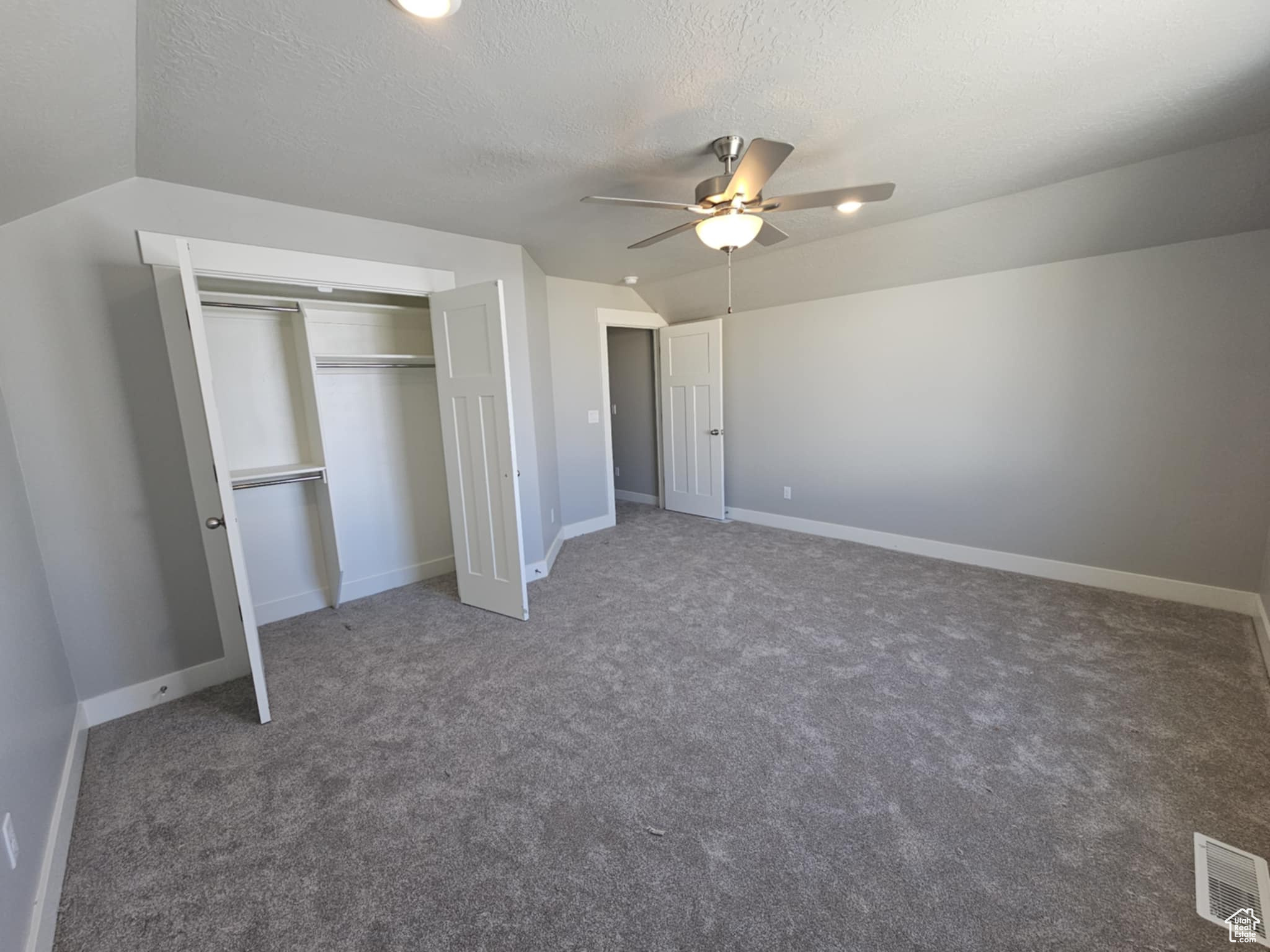 property viewer photo 16