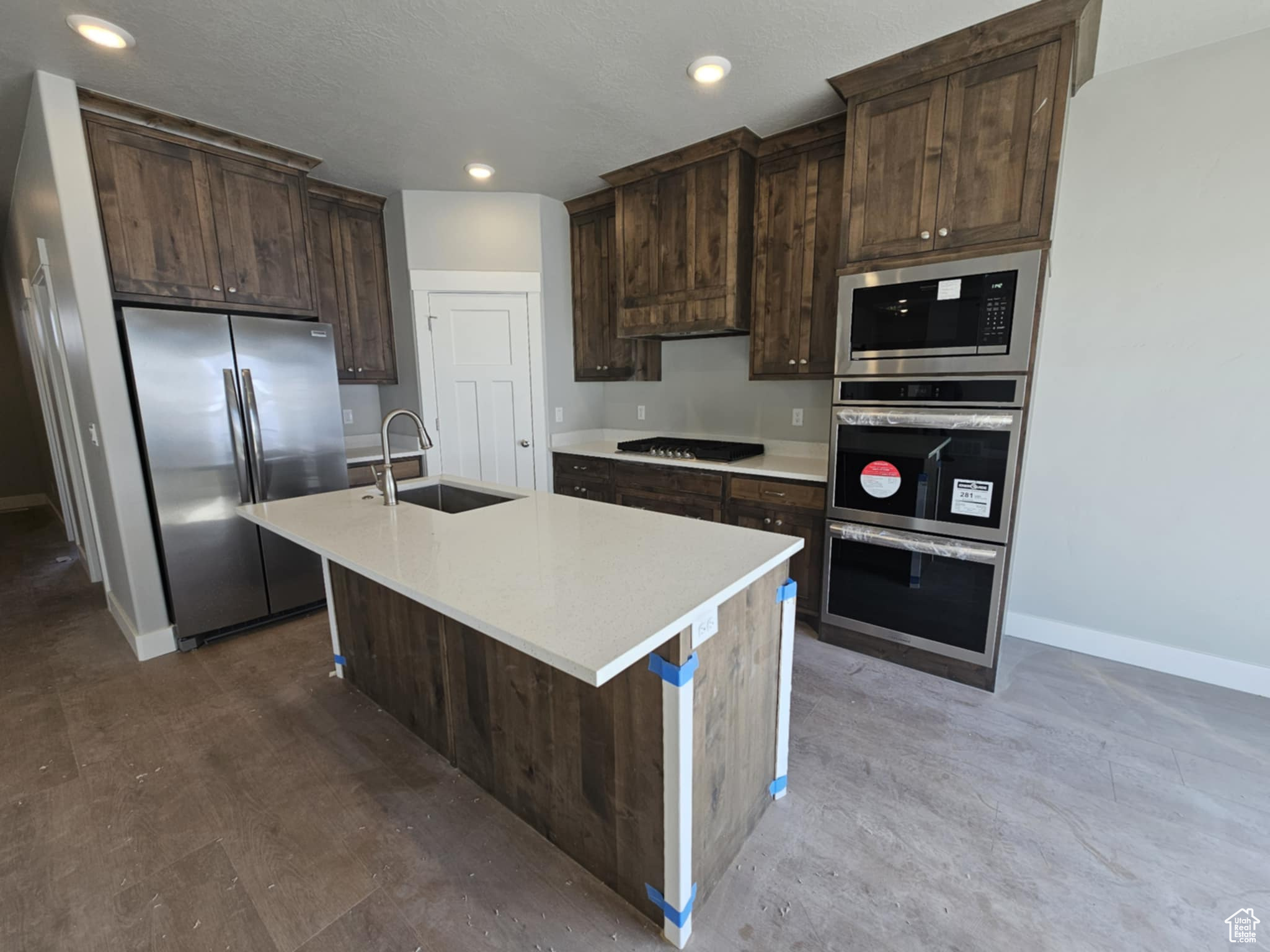 property viewer photo 2
