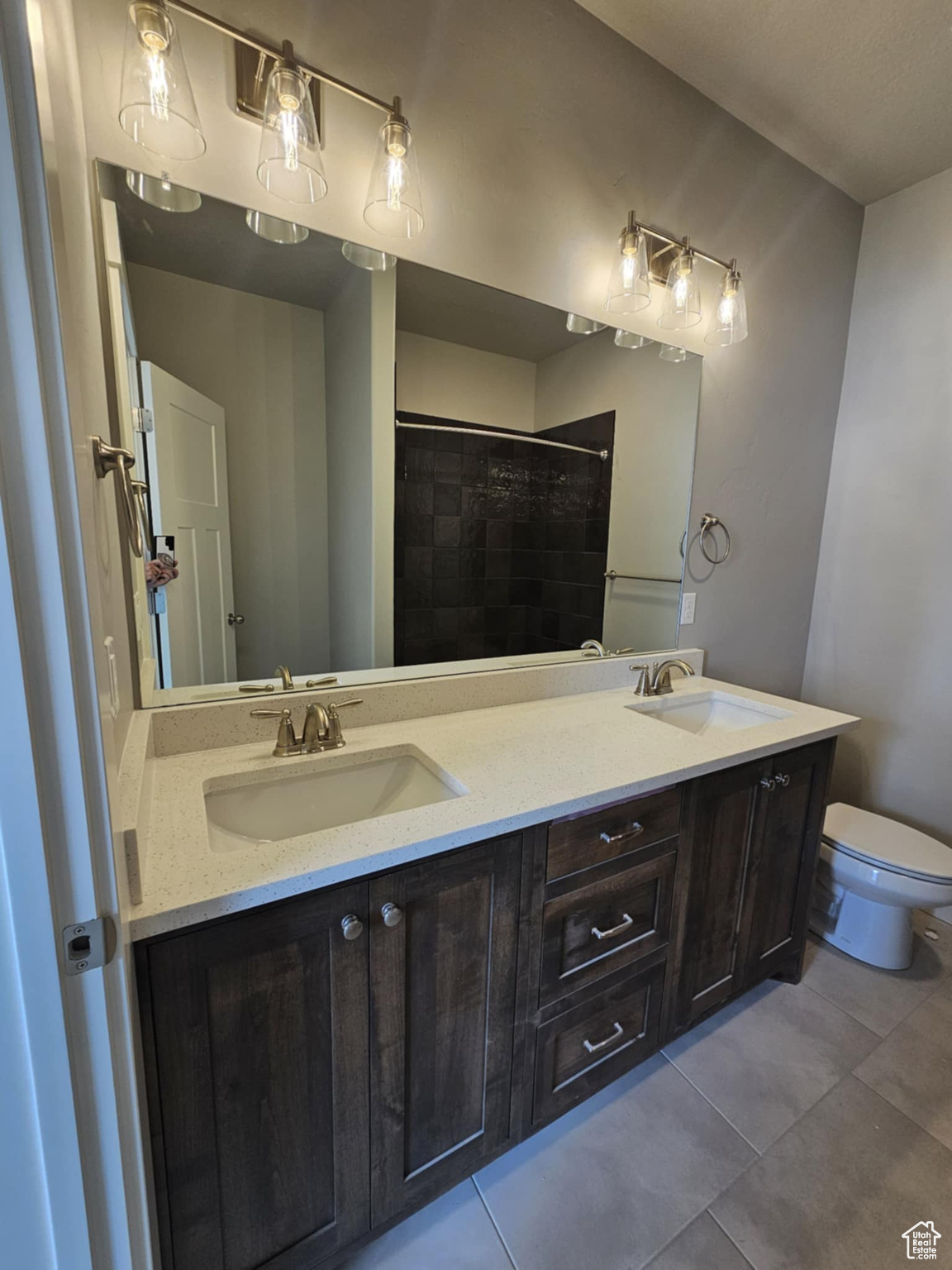 property viewer photo 9