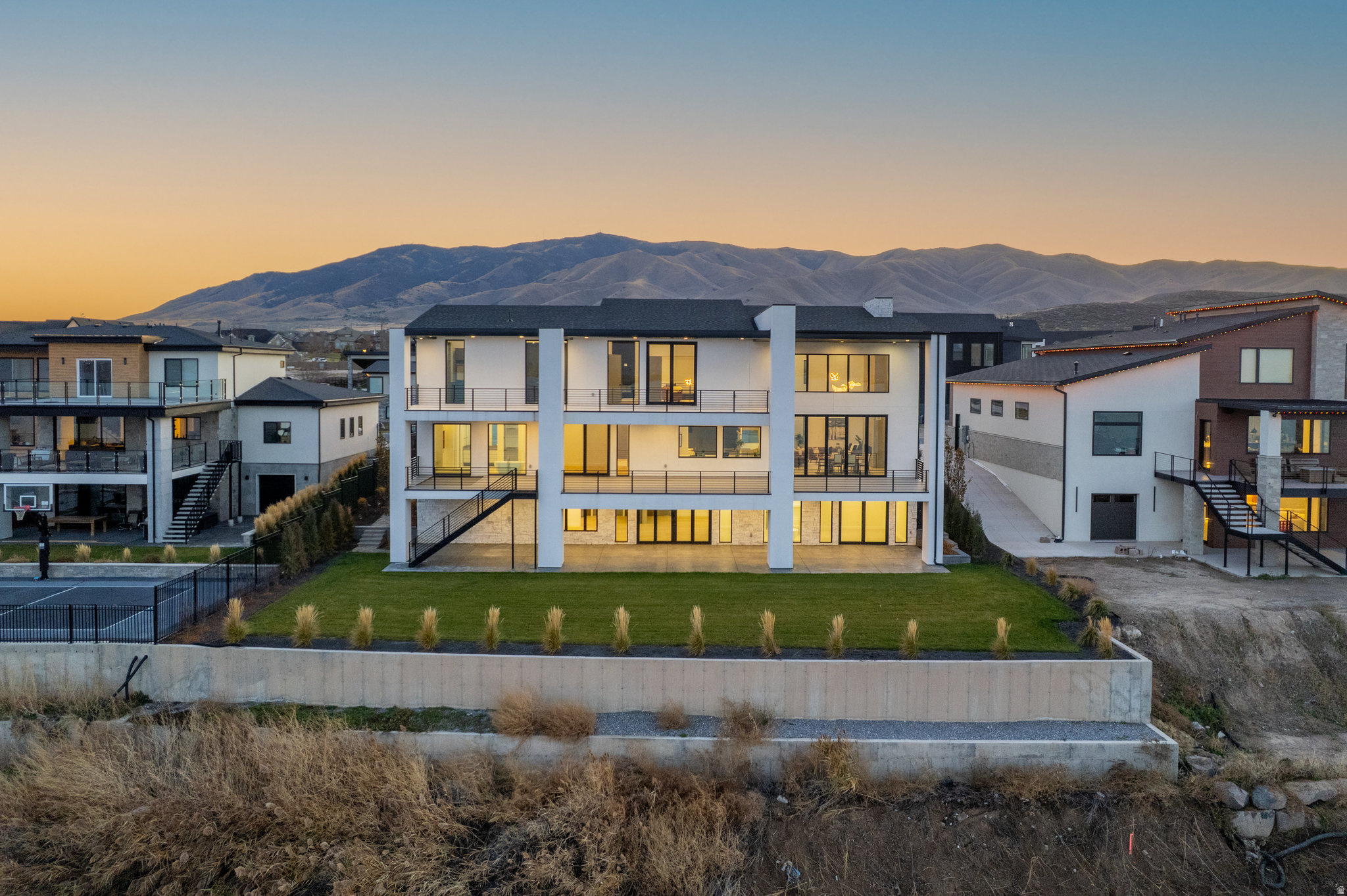 main property photo 77