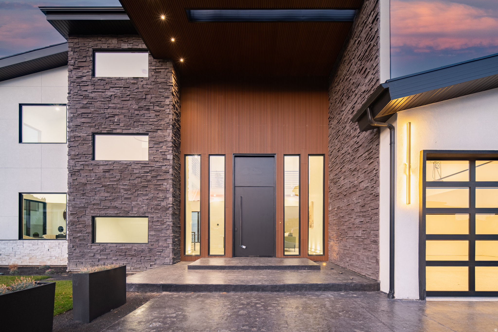main property photo 79
