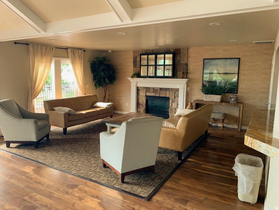main property photo 90