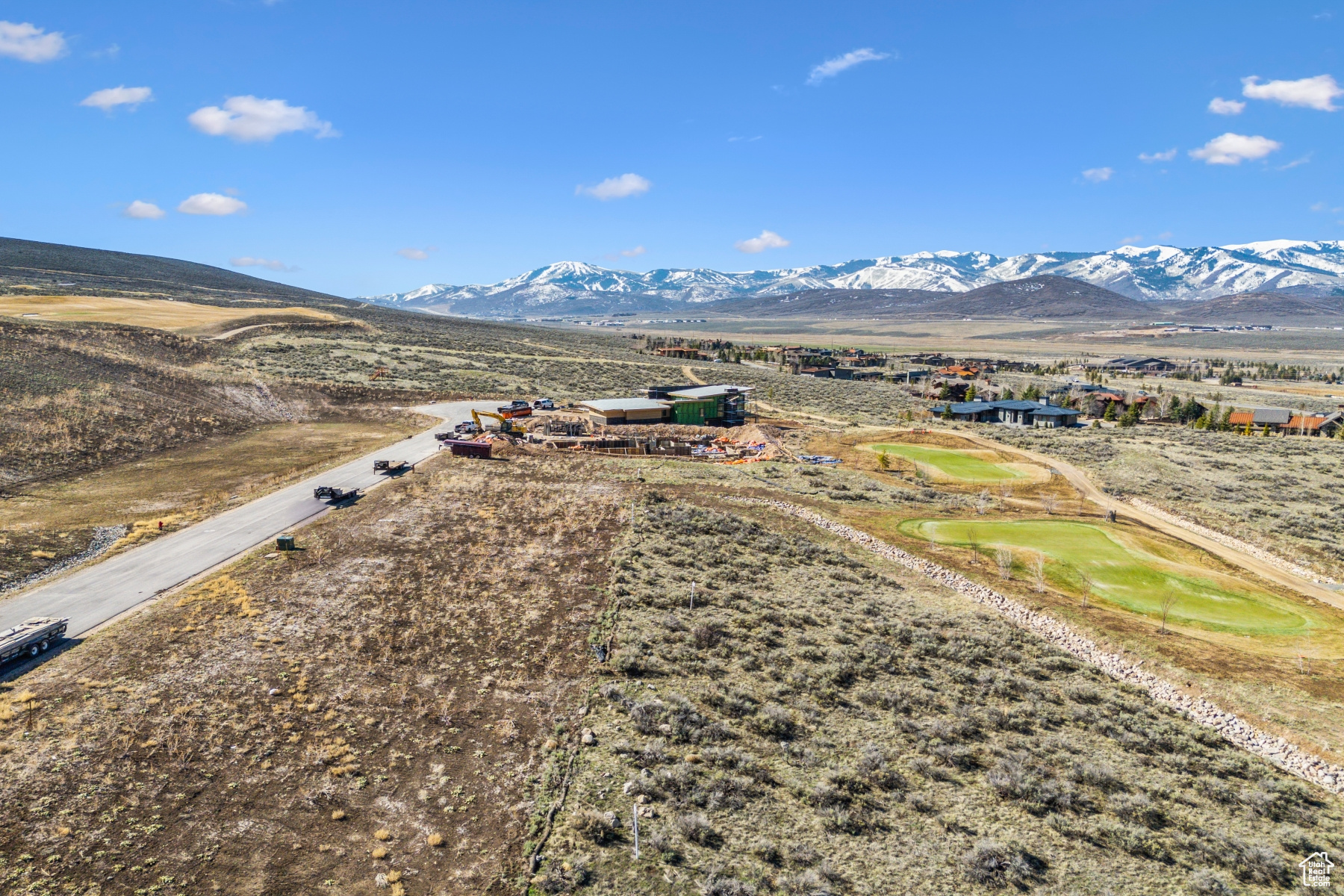 main property photo 19