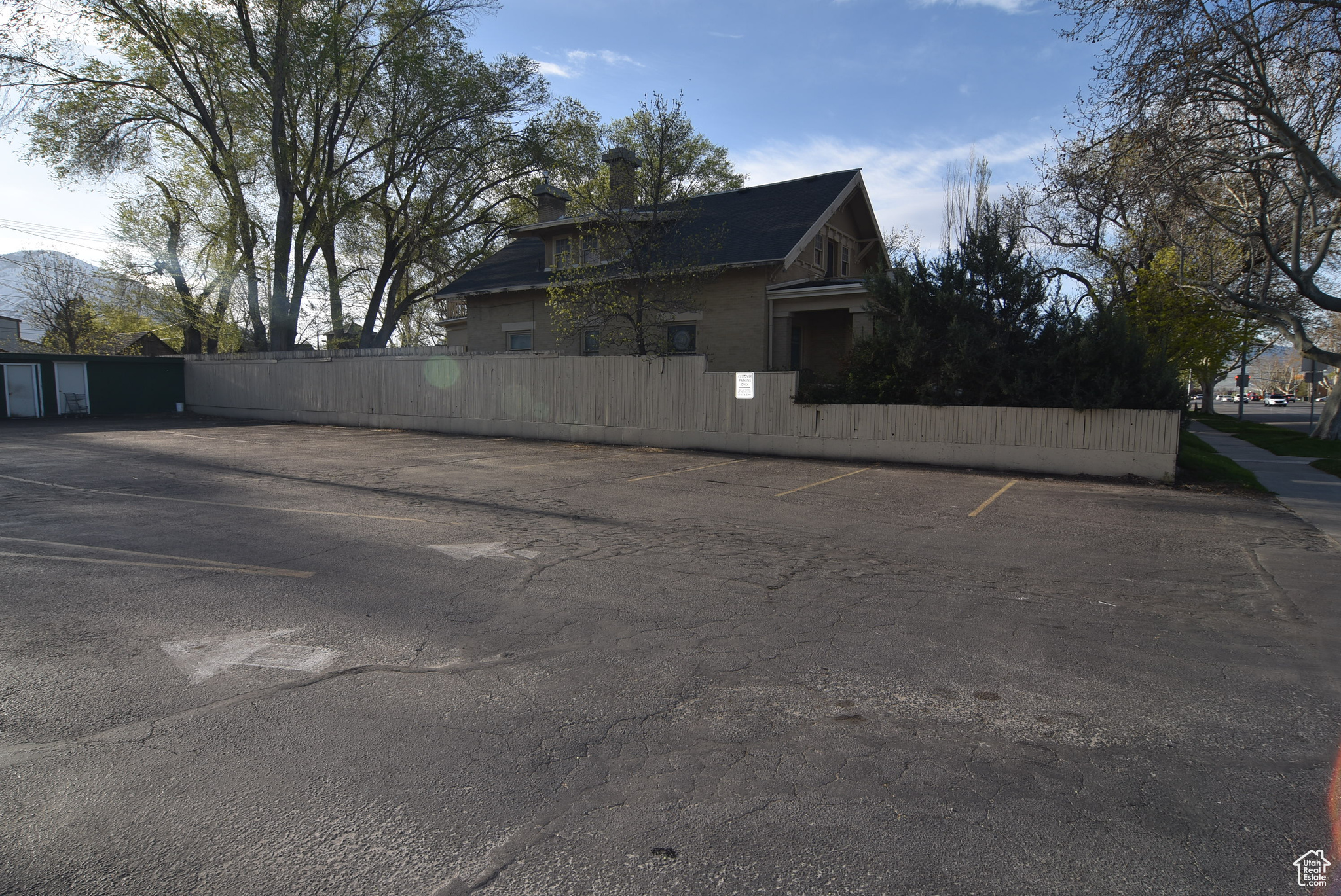 main property photo 33
