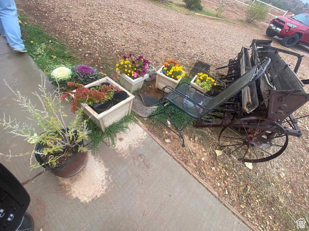 main property photo 35