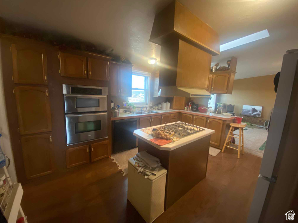 main property photo 9