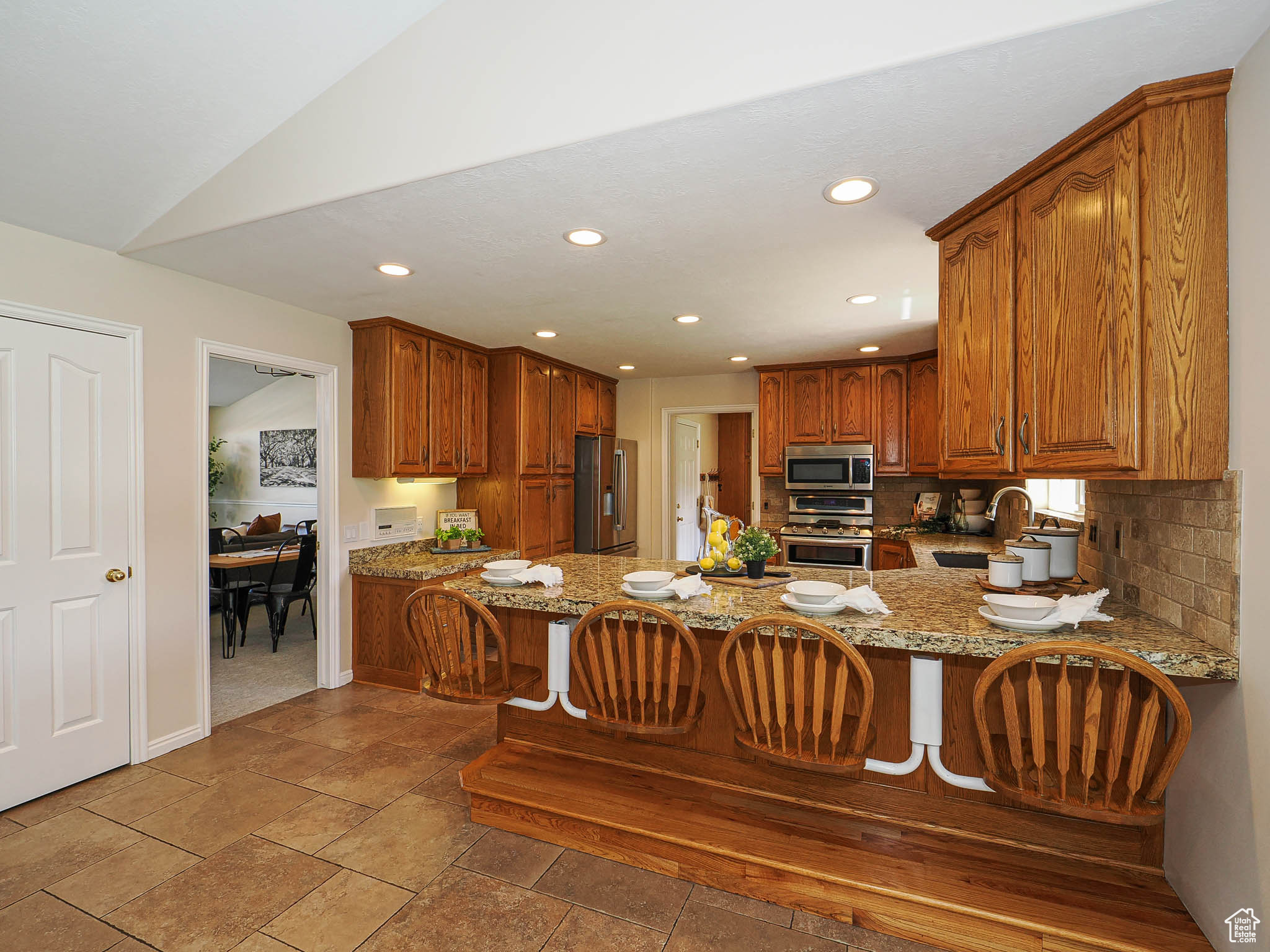 property viewer photo 16