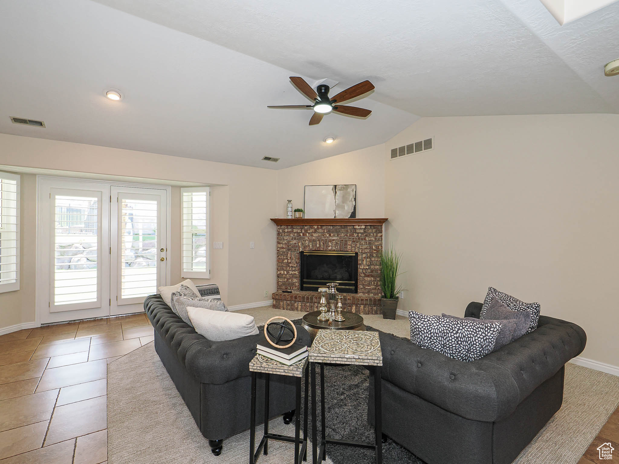 property viewer photo 19